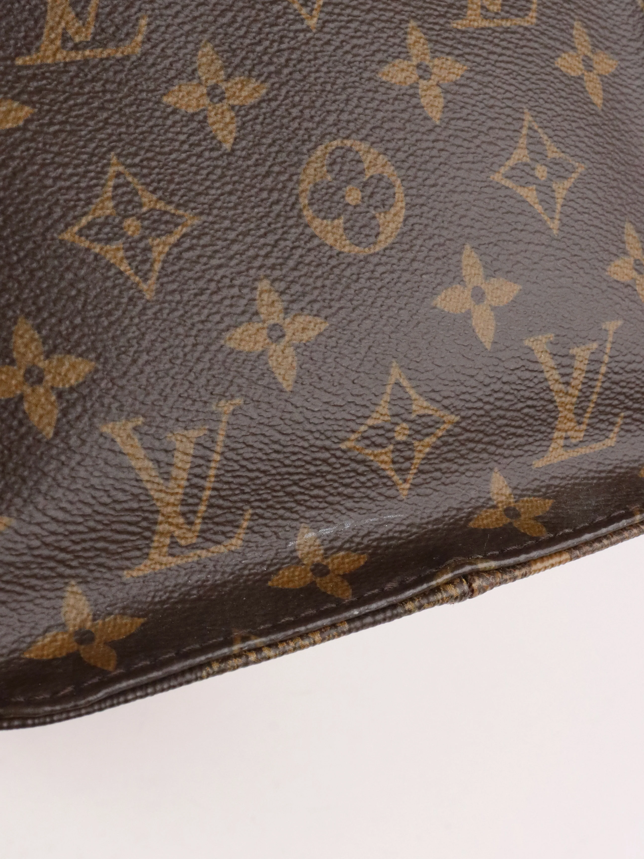 Louis Vuitton Monogram OnTheGo GM