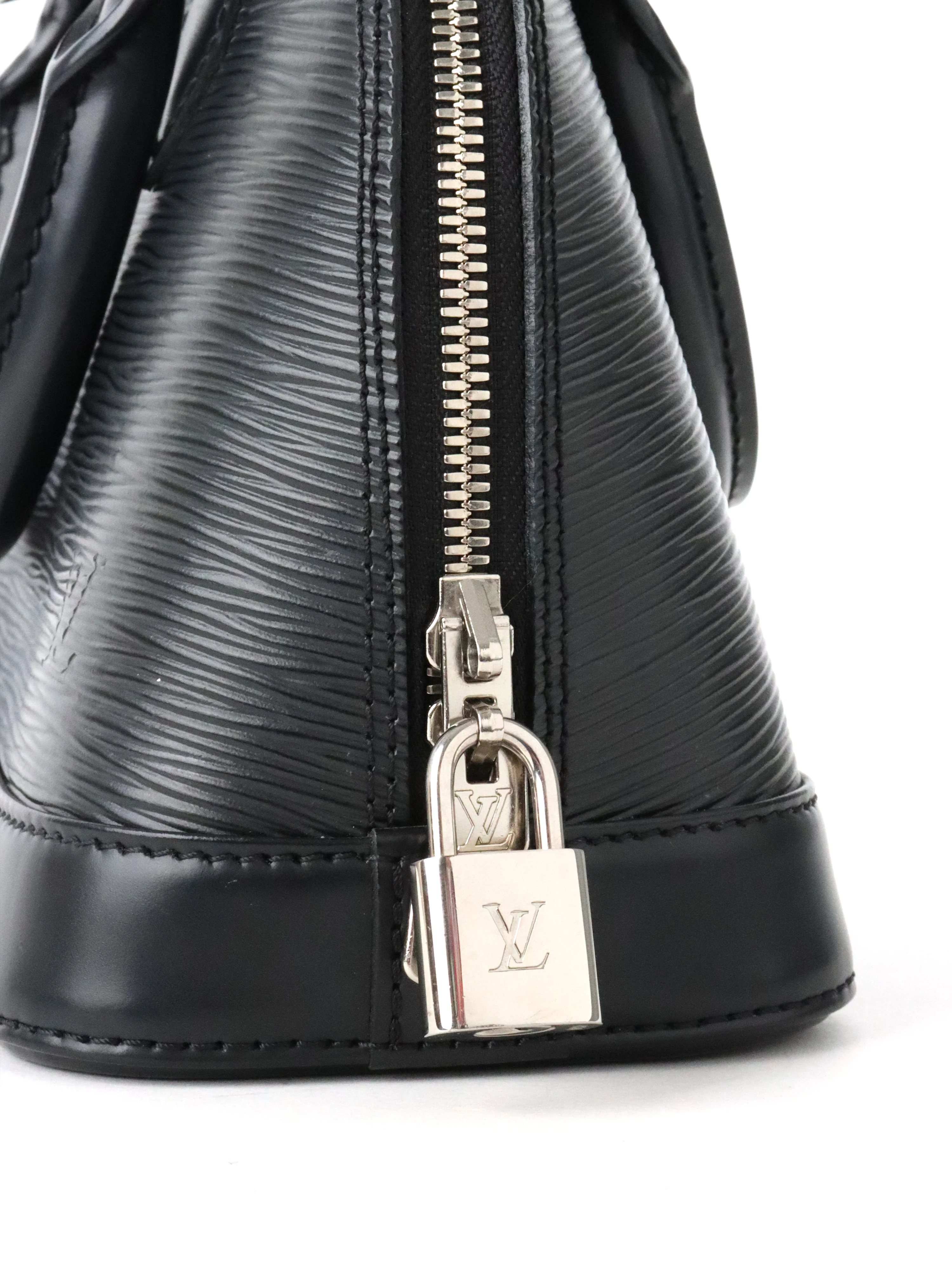 Louis Vuitton Black Epi Alma BB SHW