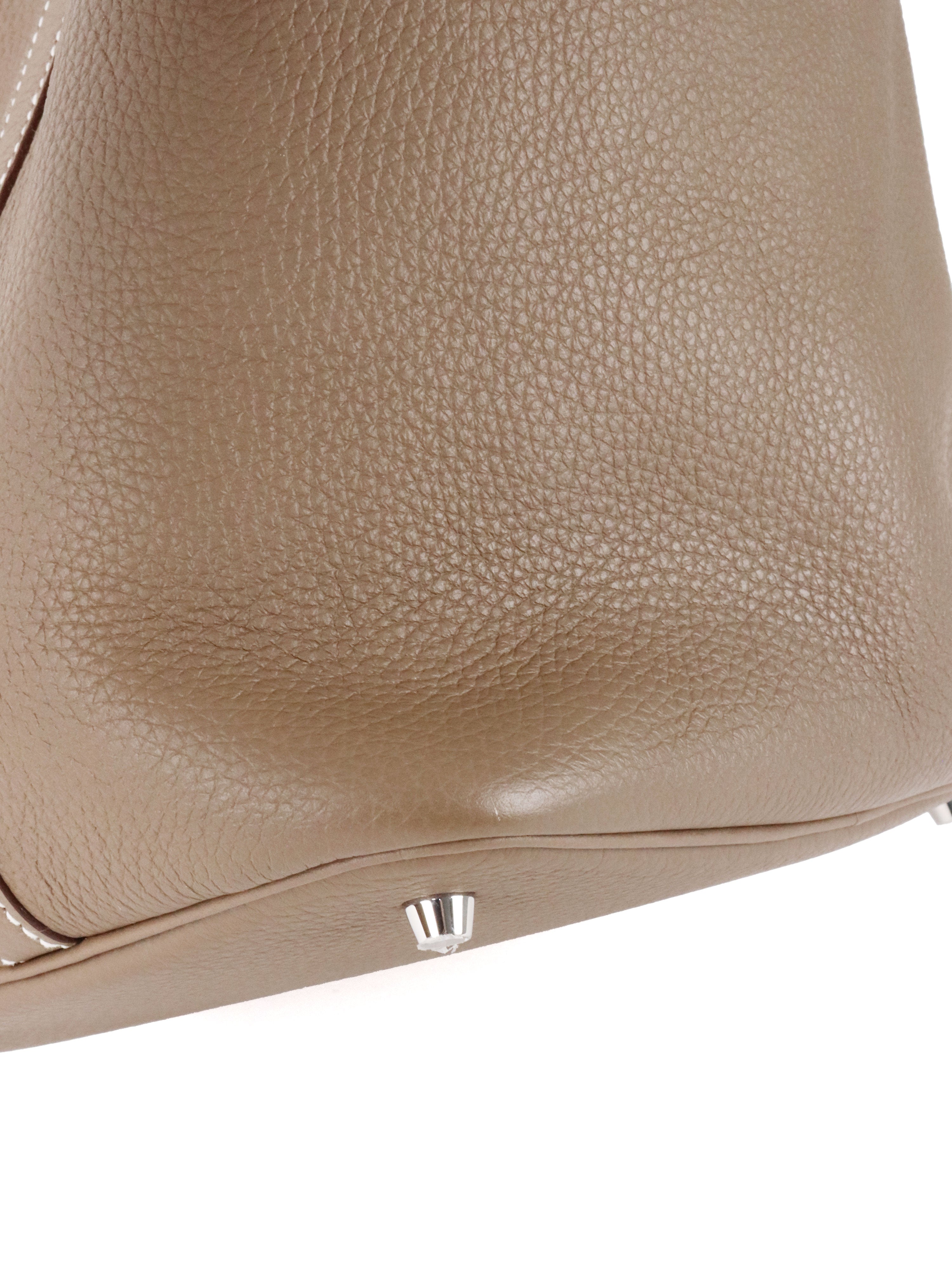 Hermes Etoupe Picotin 22 Bag