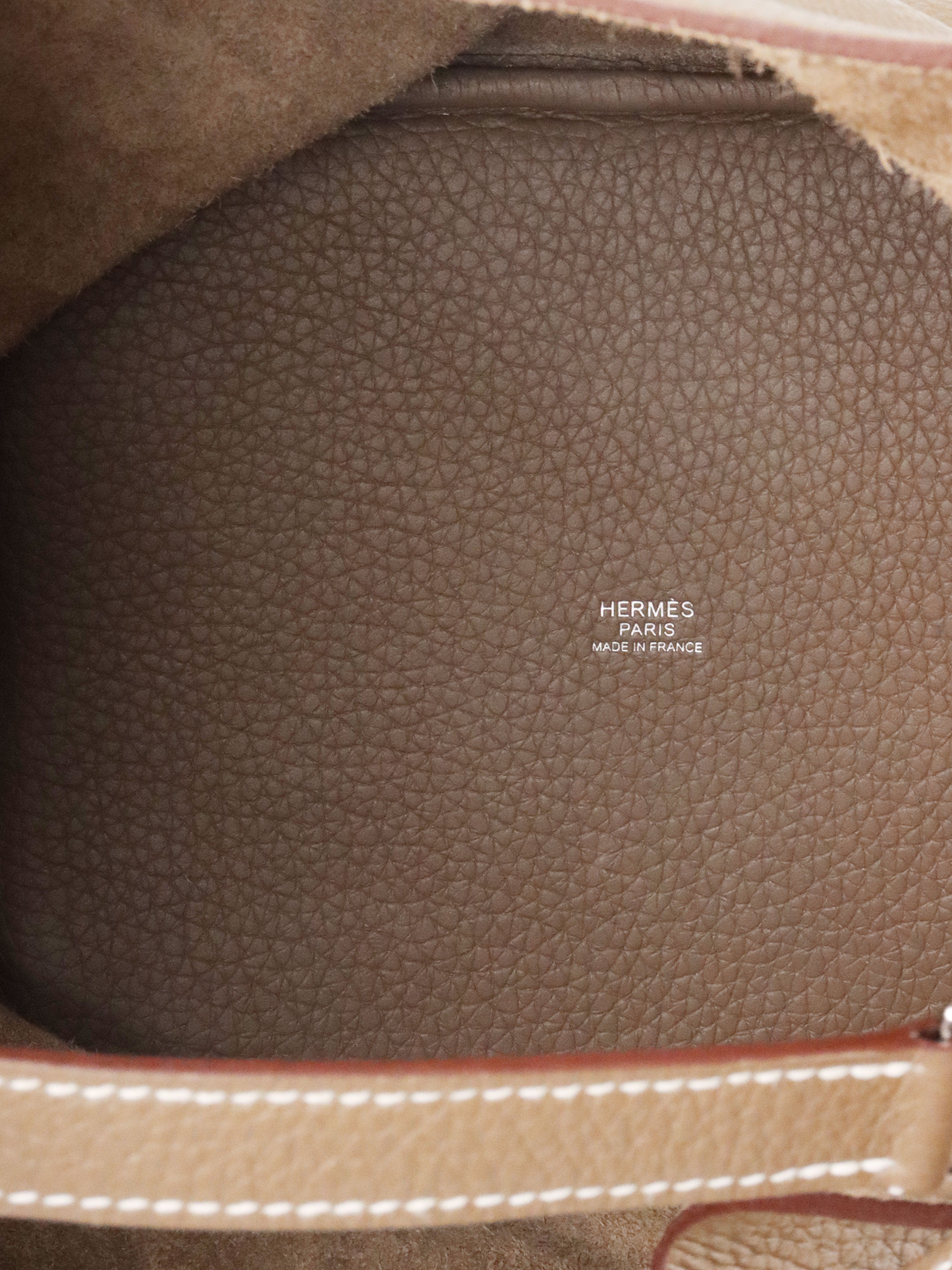 Hermes Etoupe Picotin 22 Bag