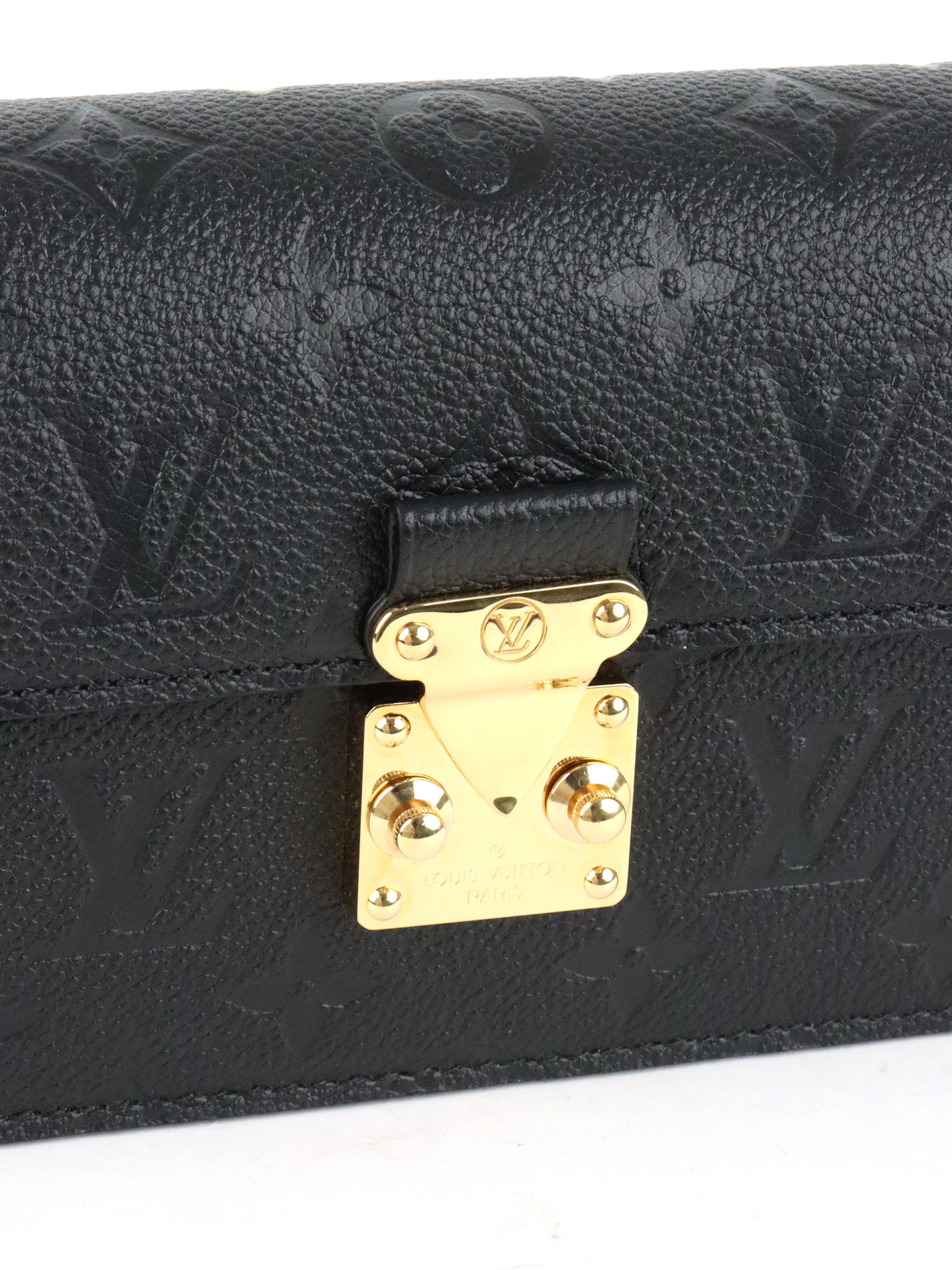 Louis Vuitton Black Métis Wallet On Chain