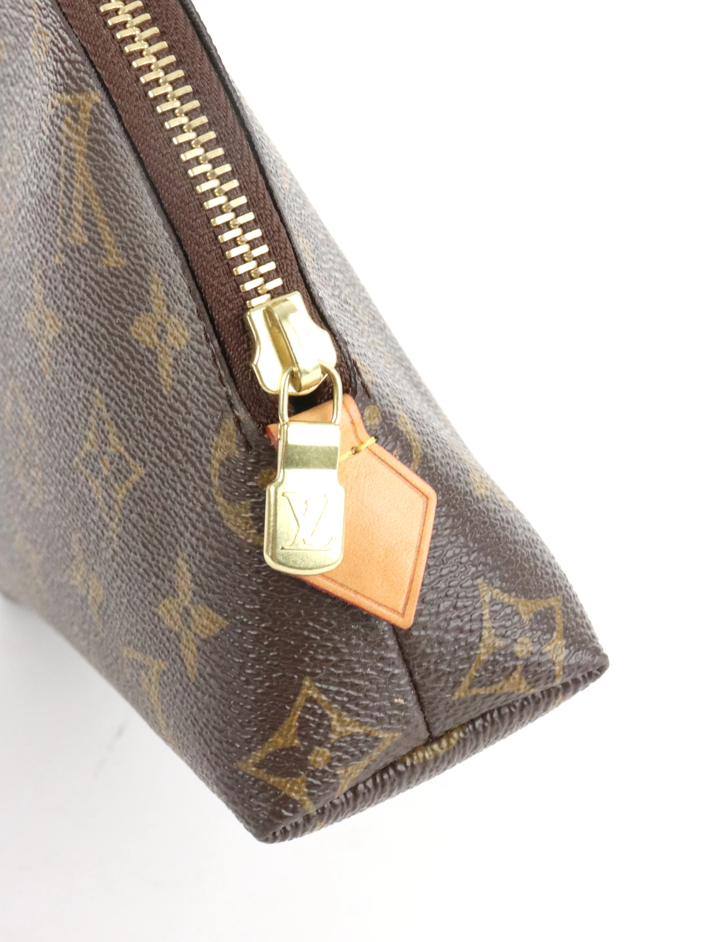 Louis Vuitton Monogram Cosmetic Pouch MM