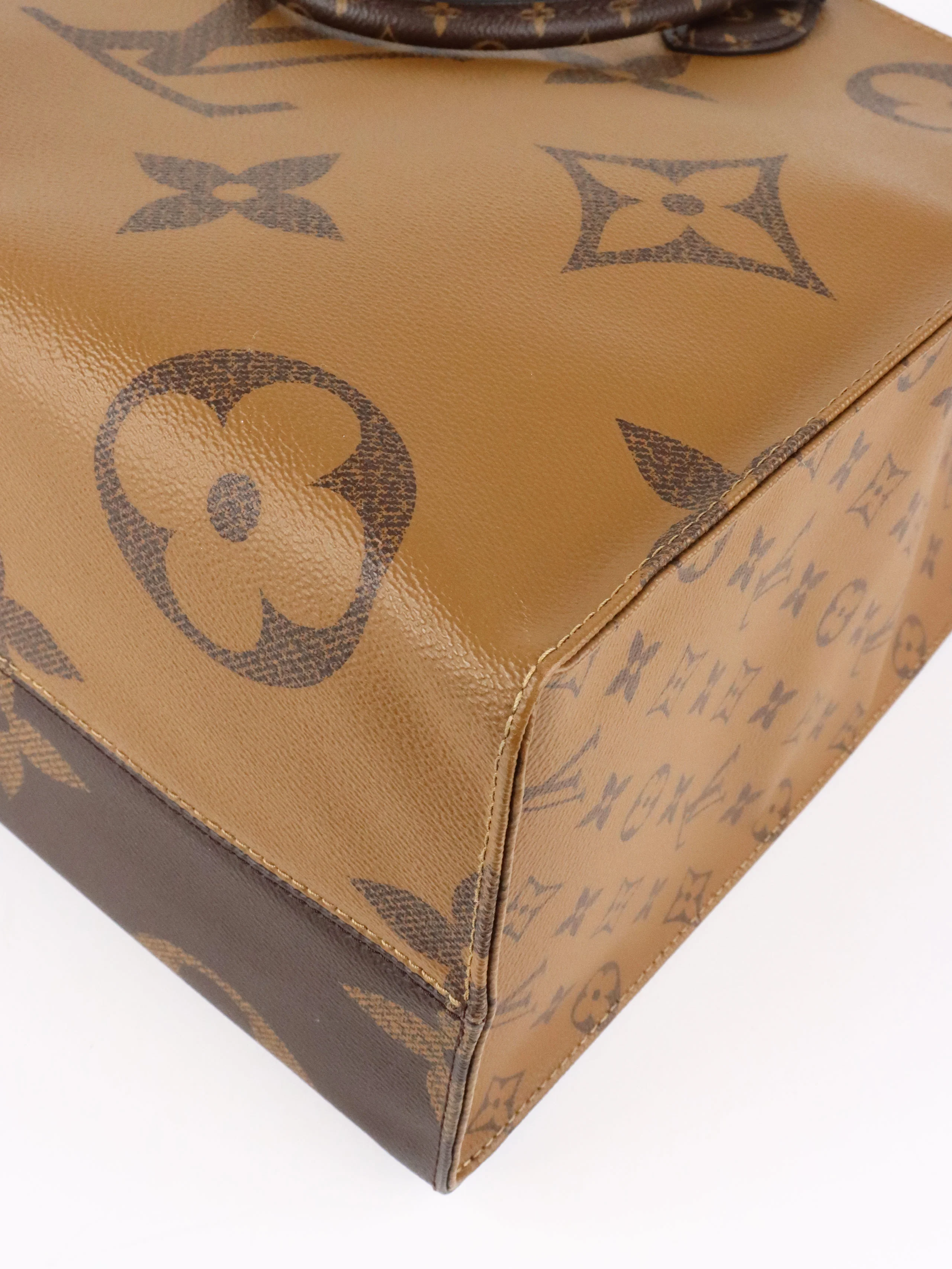 Louis Vuitton Monogram OnTheGo GM