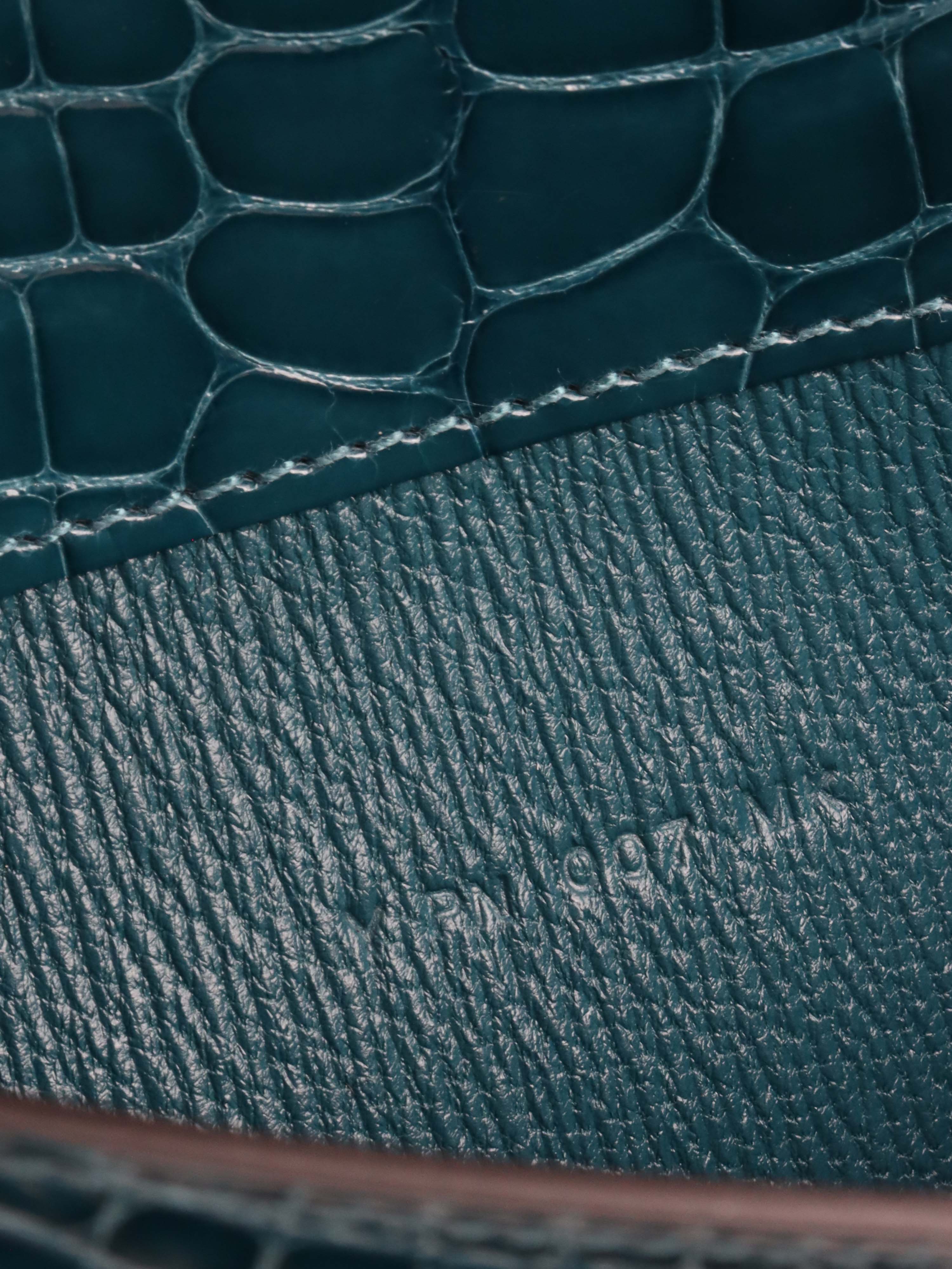 Hermes Alligator Constance Wallet Vert Bosphore.