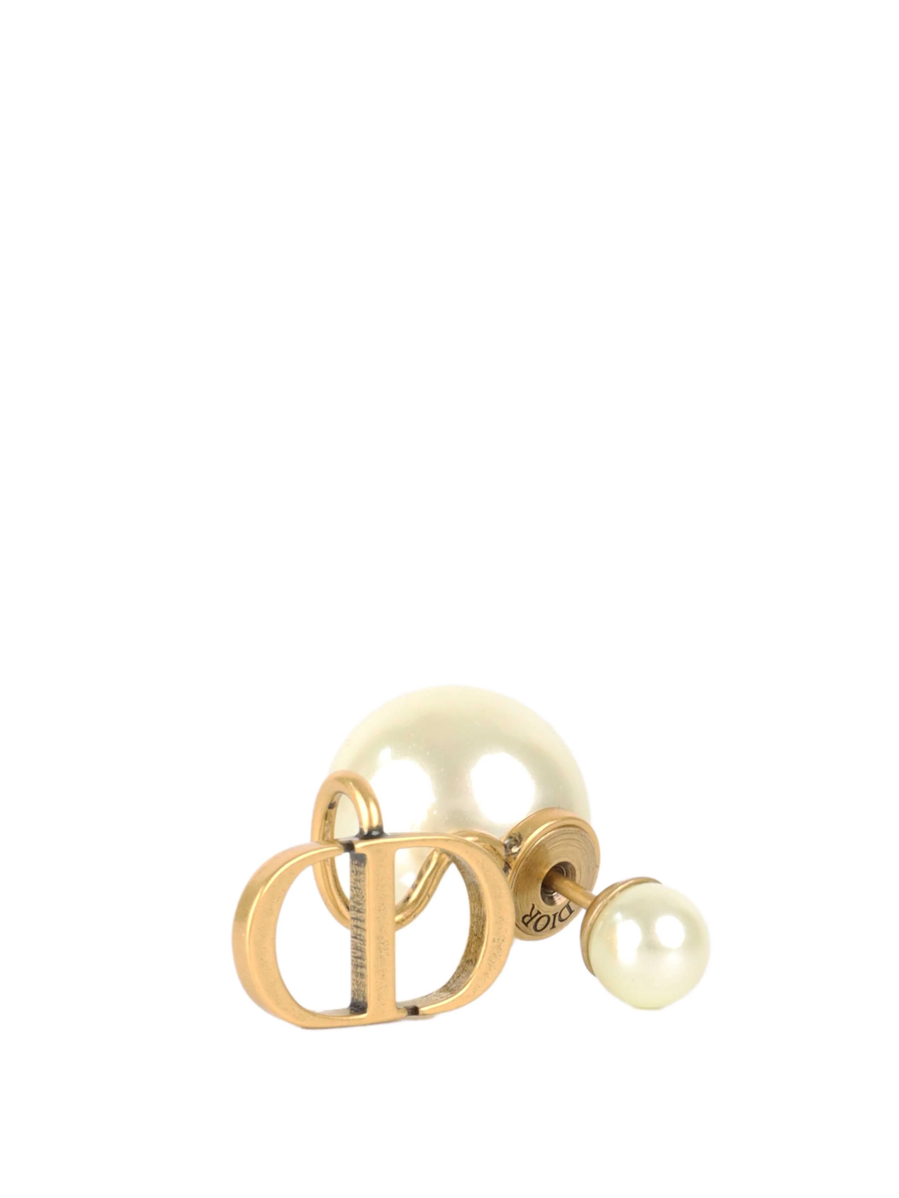 Dior Single Ear Cuff with Pearls.