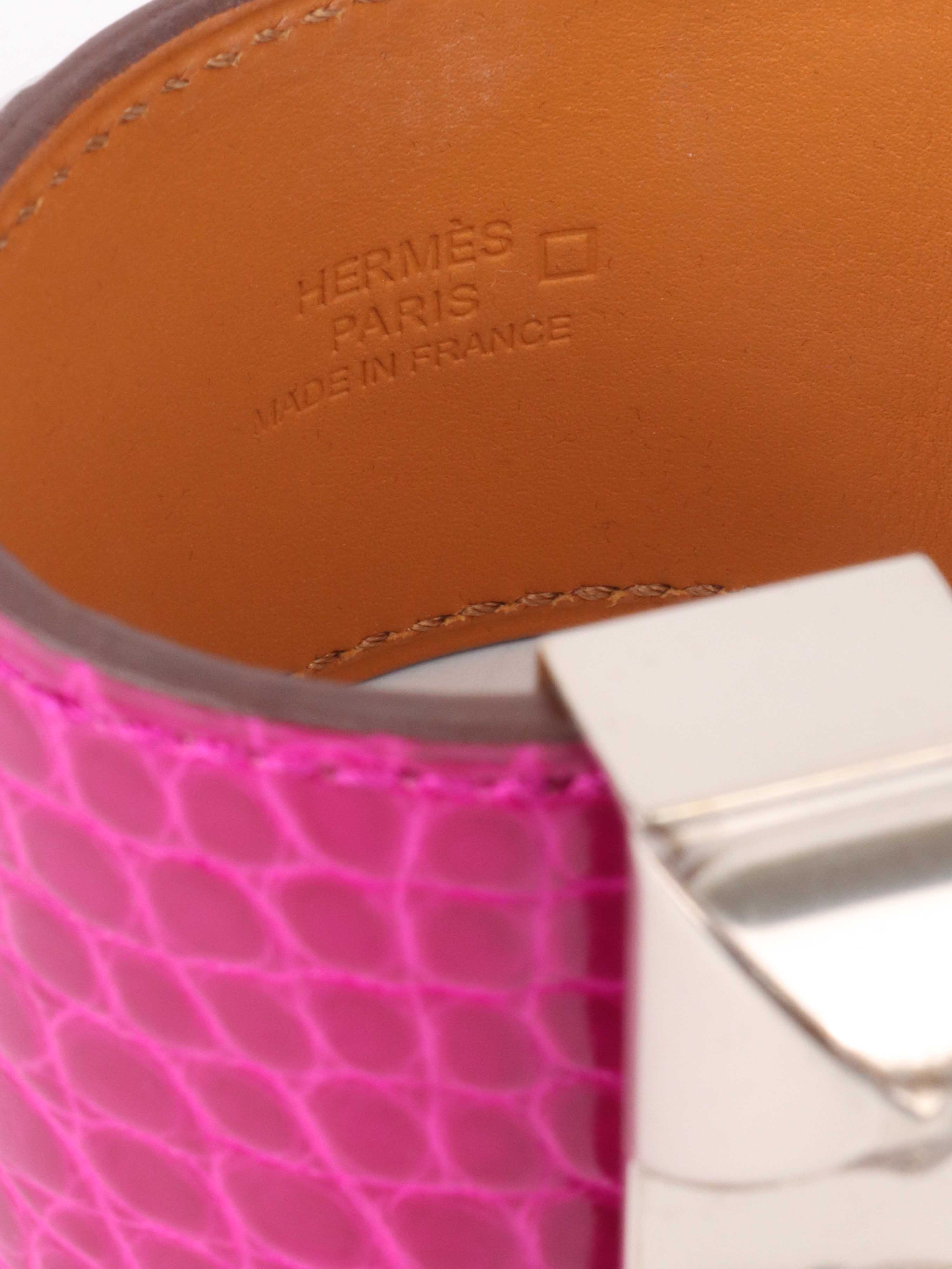 Hermes Collier De Chien Bracelet in Pink Alligator.