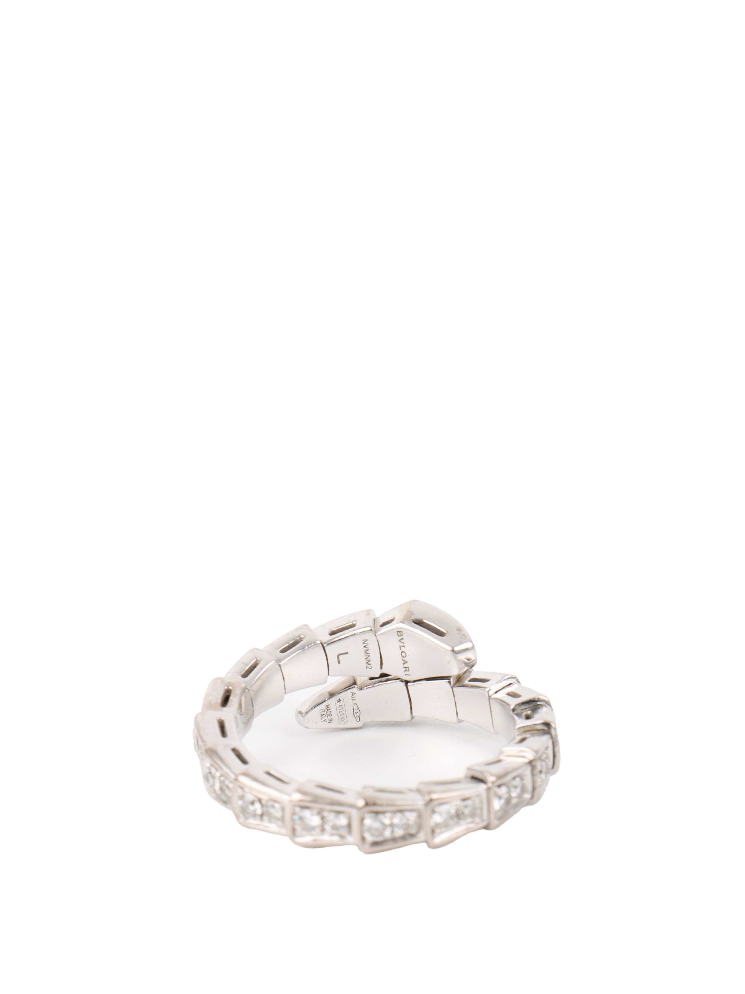 Bvlgari Serpenti Ring in White Gold 
Diamonds.