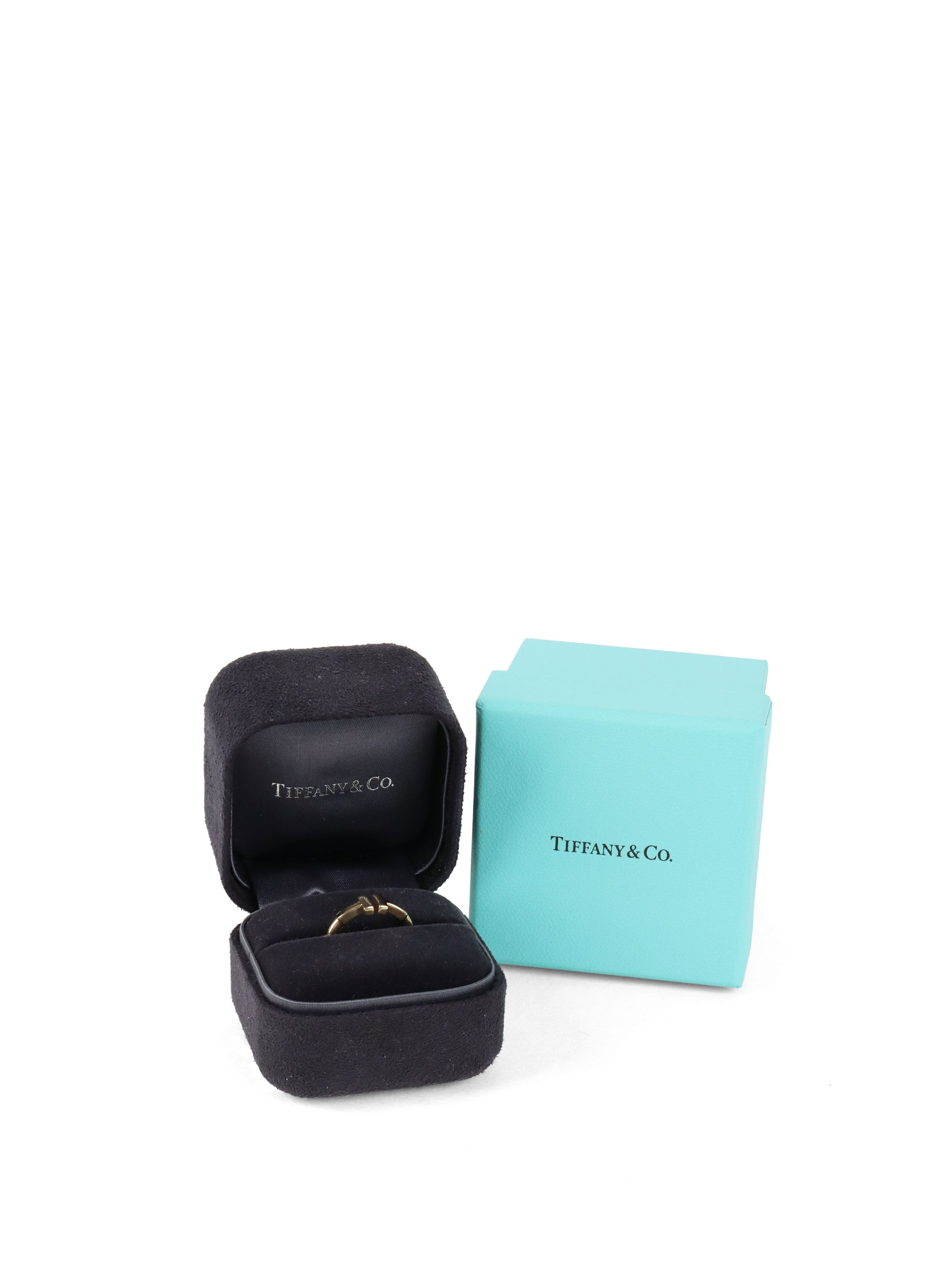 Tiffany  Co Yellow Gold T Wire Ring size 5