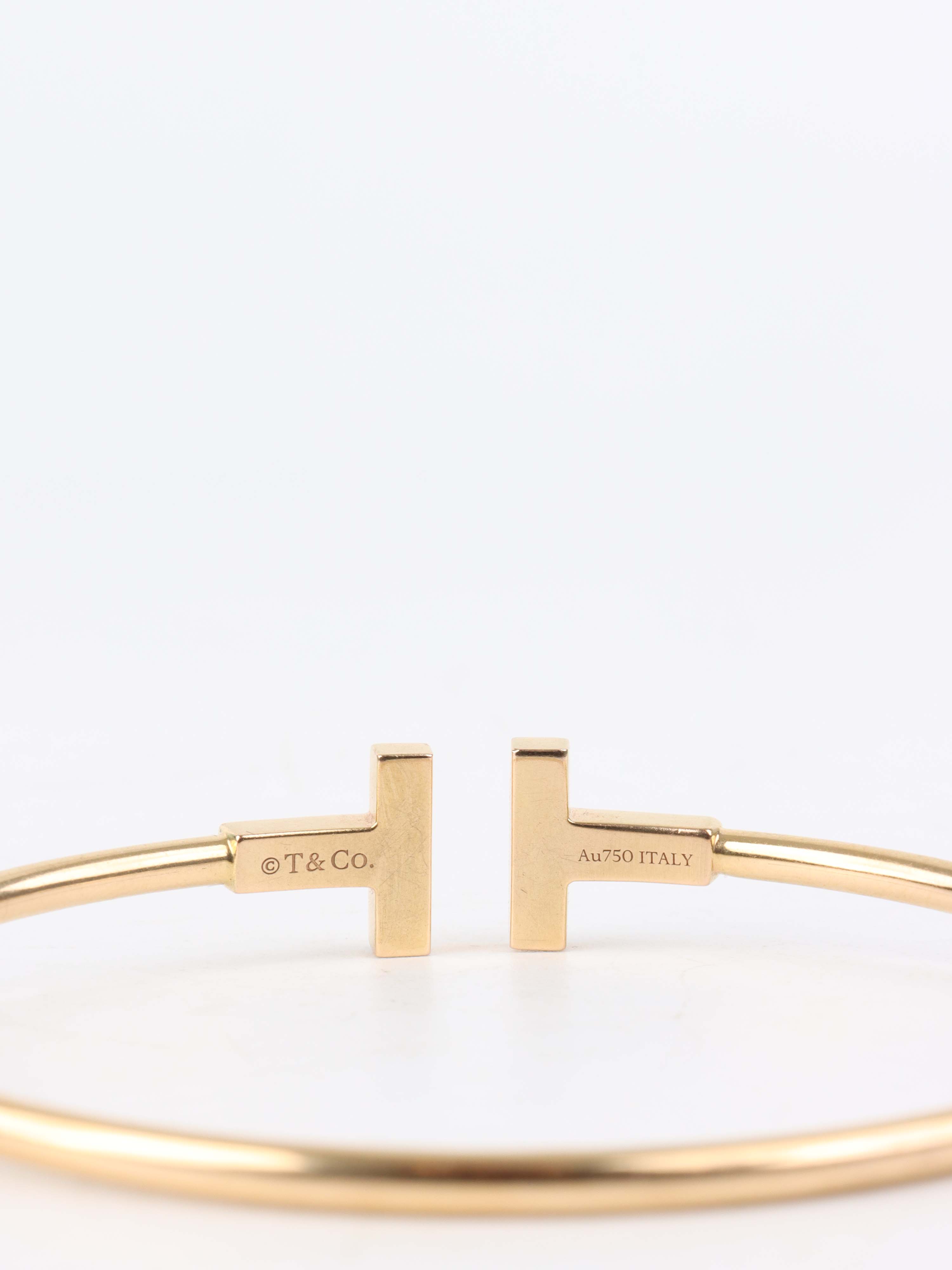 Tiffany&Co Wire Bracelet in Yellow Gold with Mother-of-pearl.
