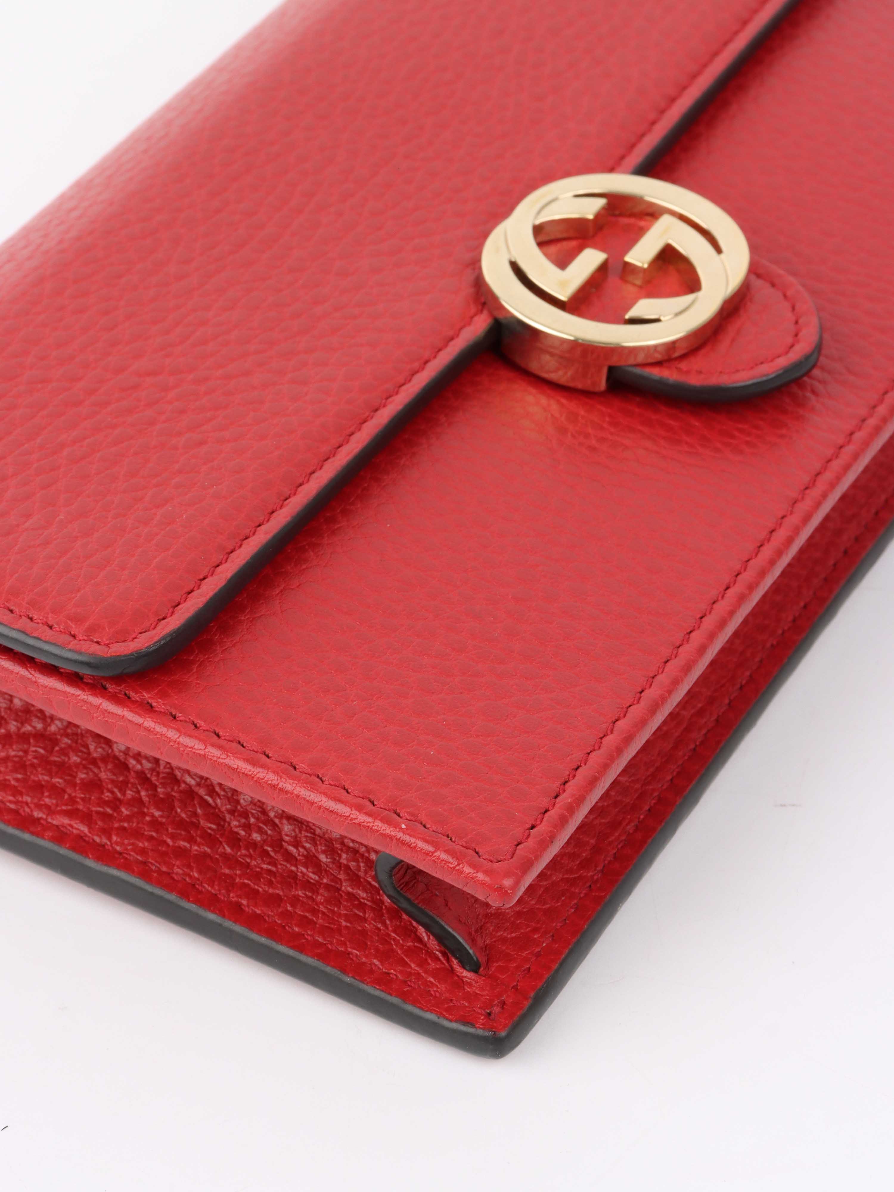 Gucci Red GG Wallet on Chain.