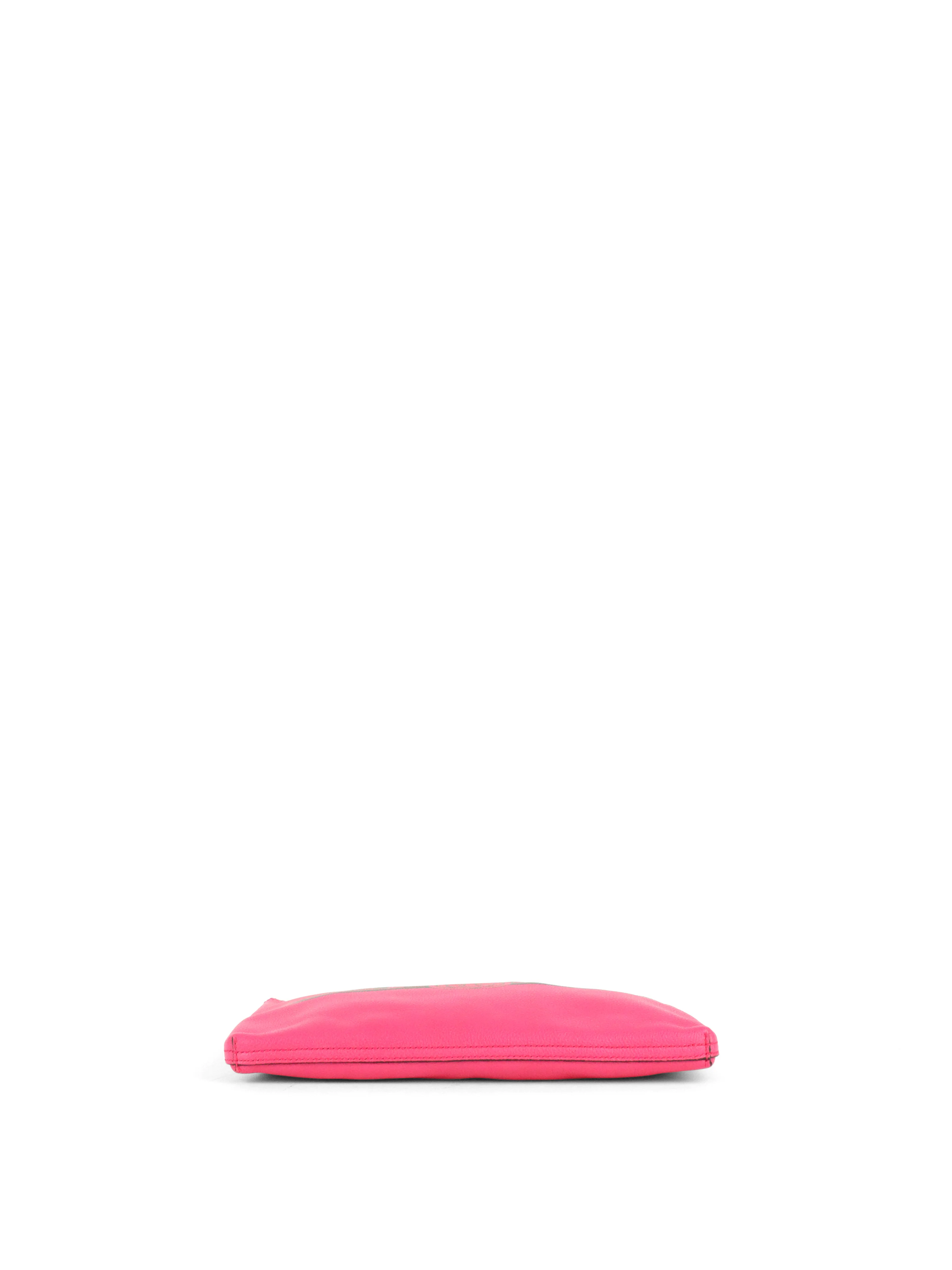 Gucci Vintage Bright Pink Logo Printed Pouch