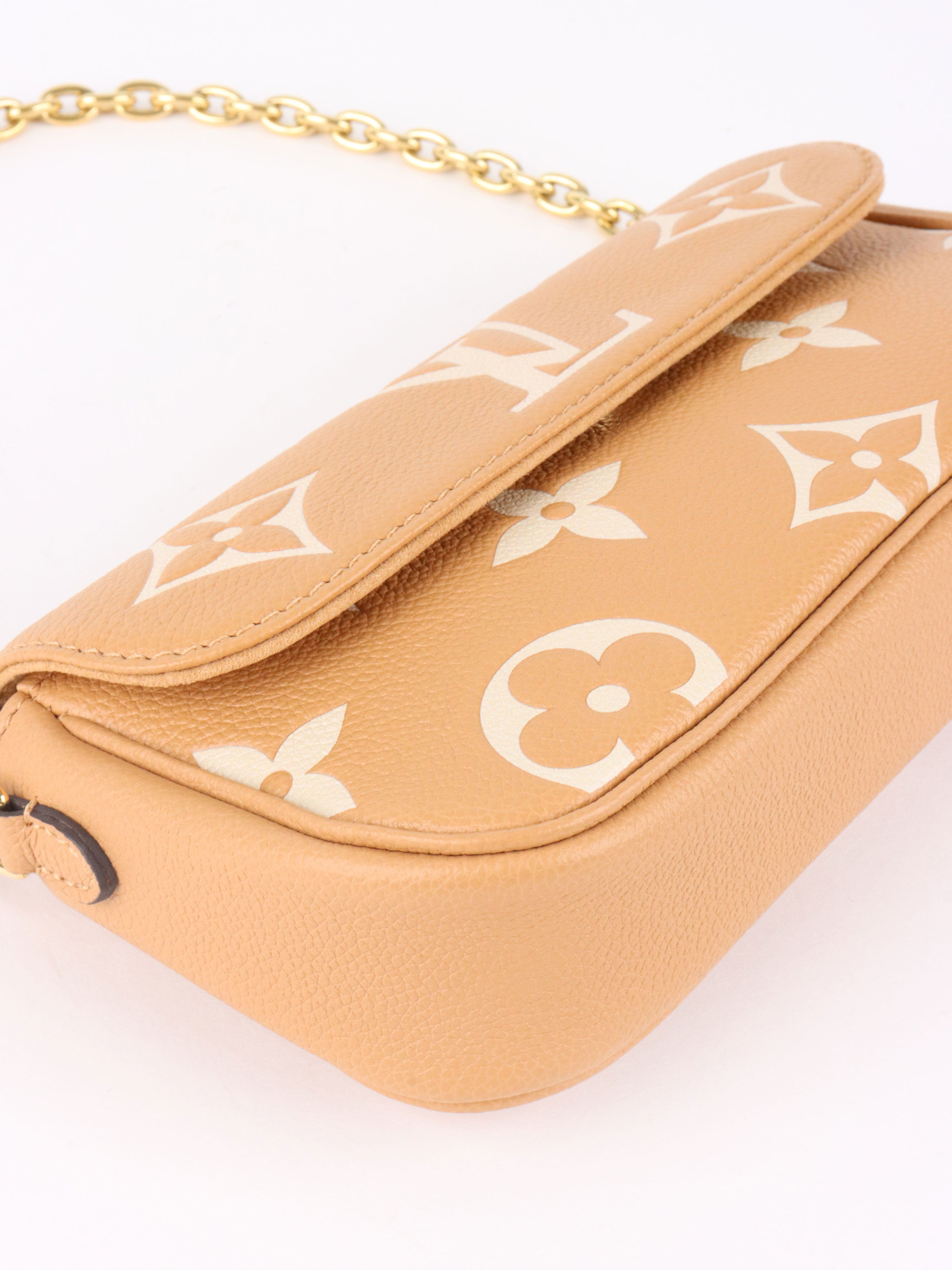 Louis Vuitton  Bi-colour Ivy Wallet On Chain.