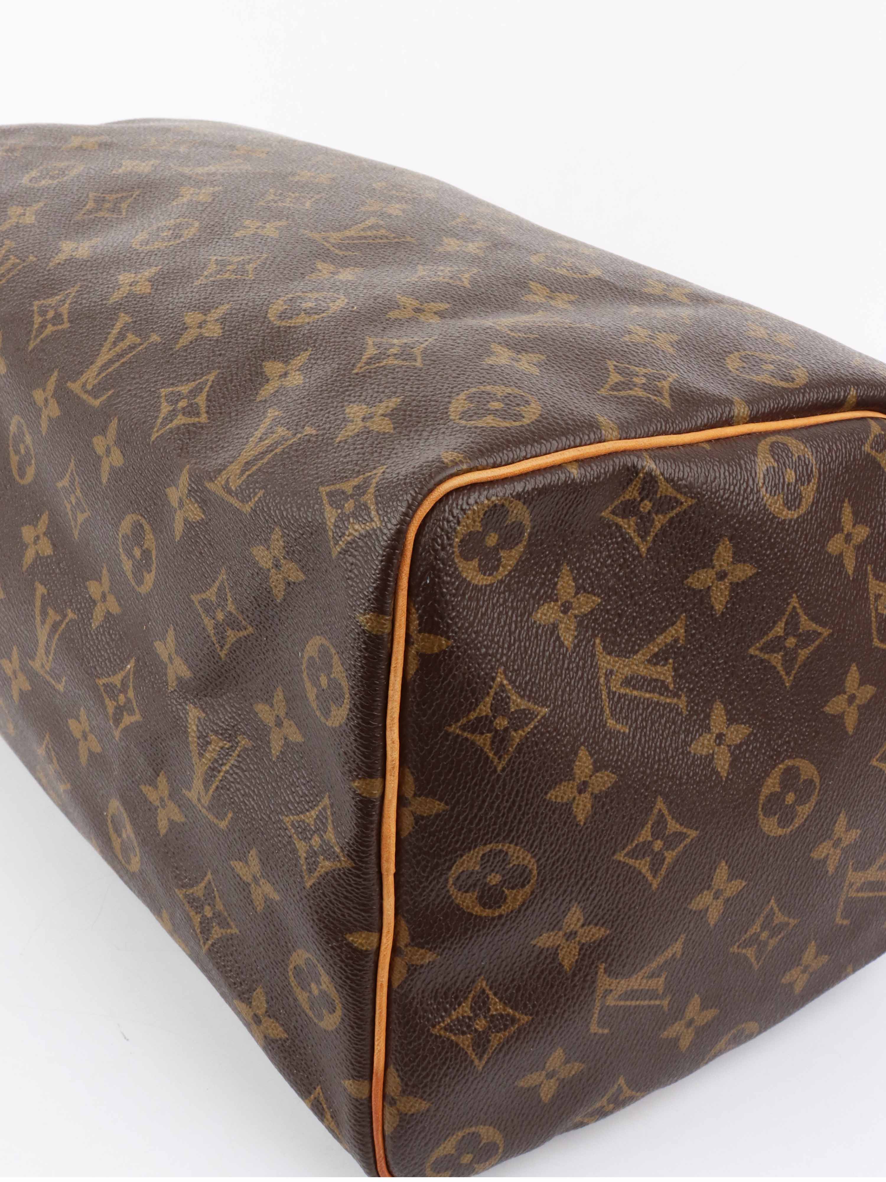 Louis Vuitton Monogram Speedy 30.