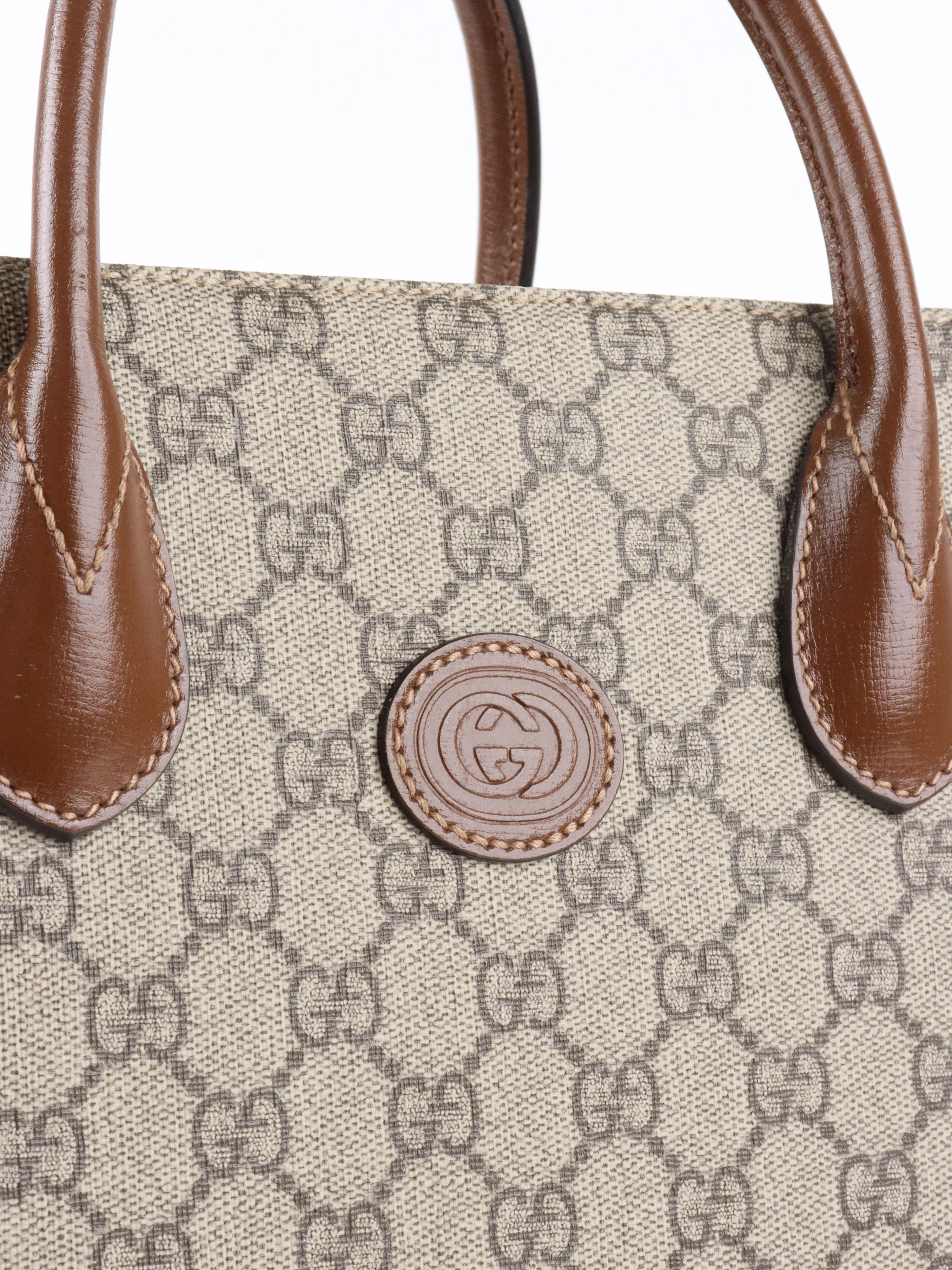 Gucci GG Supreme Small Tote Bag