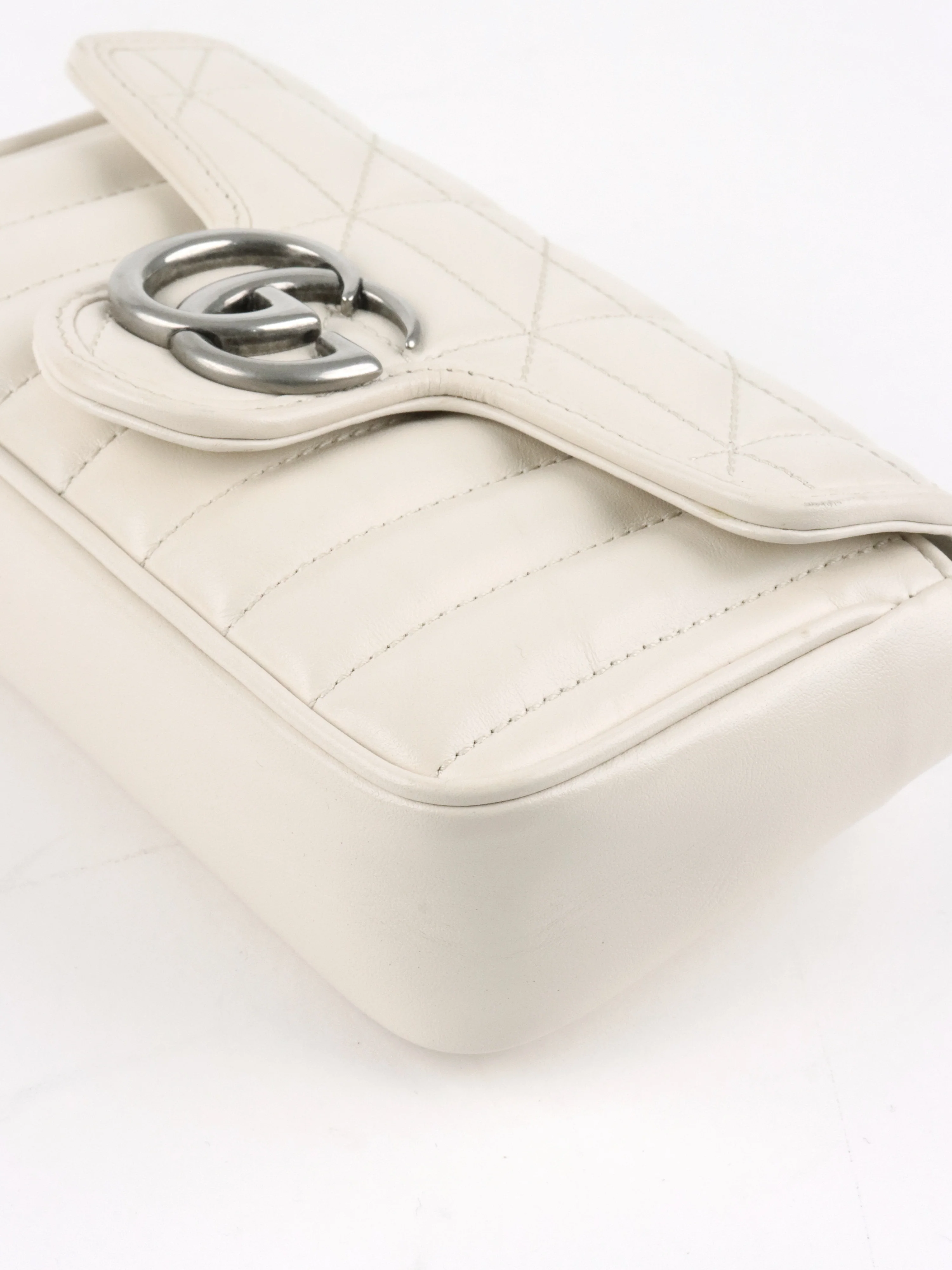 Gucci Super Mini White Chain Bag