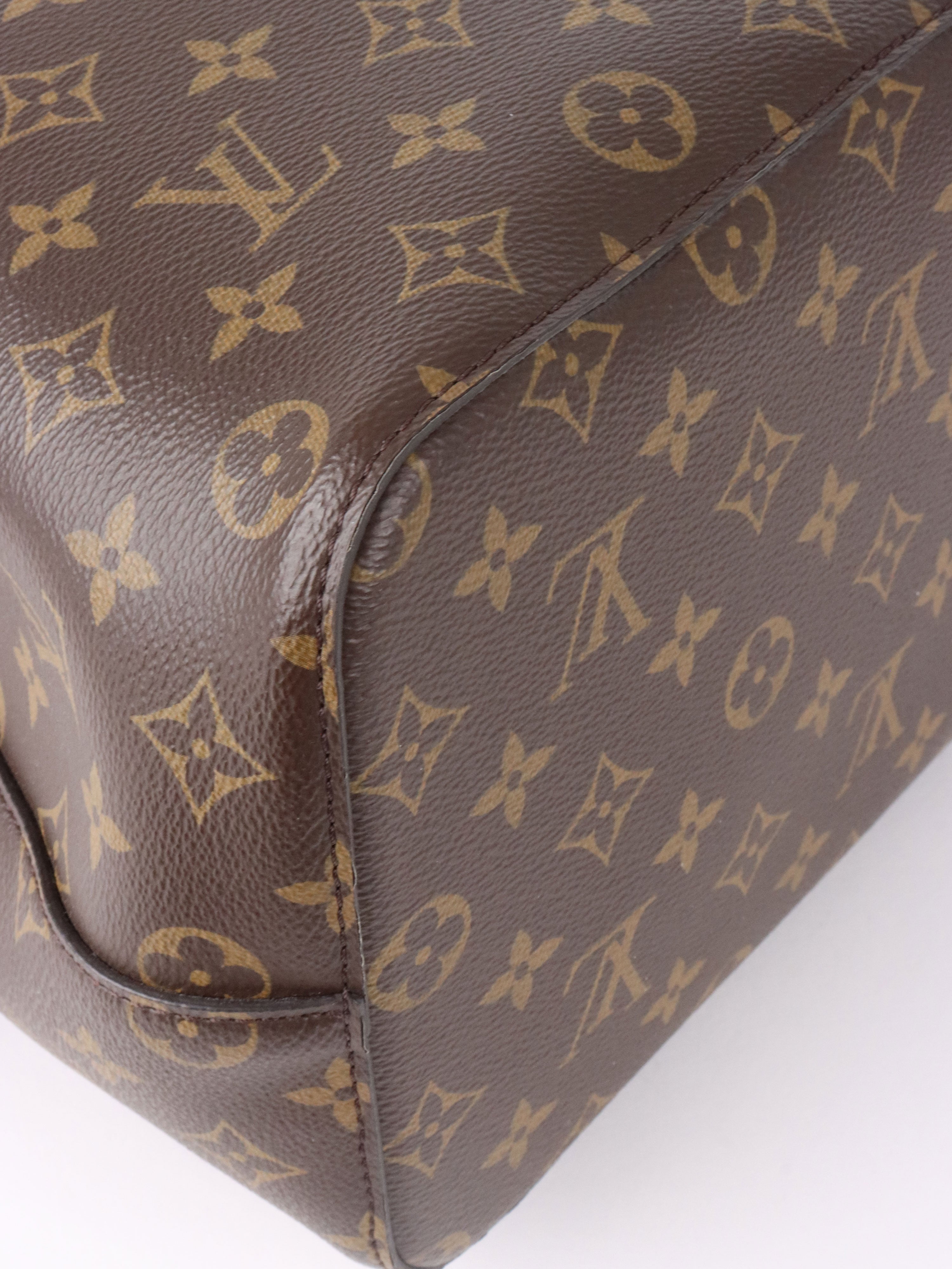Louis Vuitton Black Monogram NéoNoé Bag