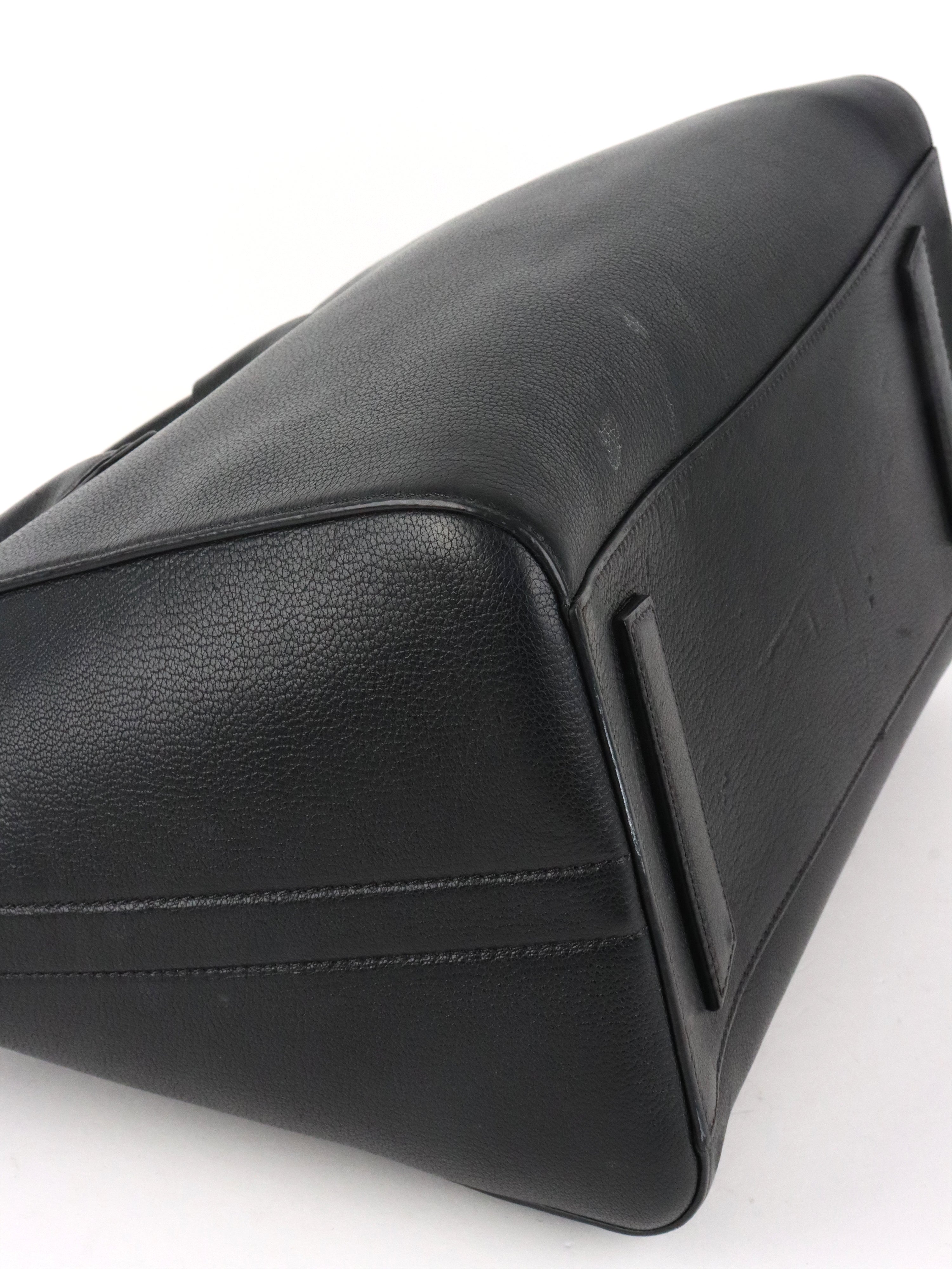 Givenchy Black Medium Antigona Bag