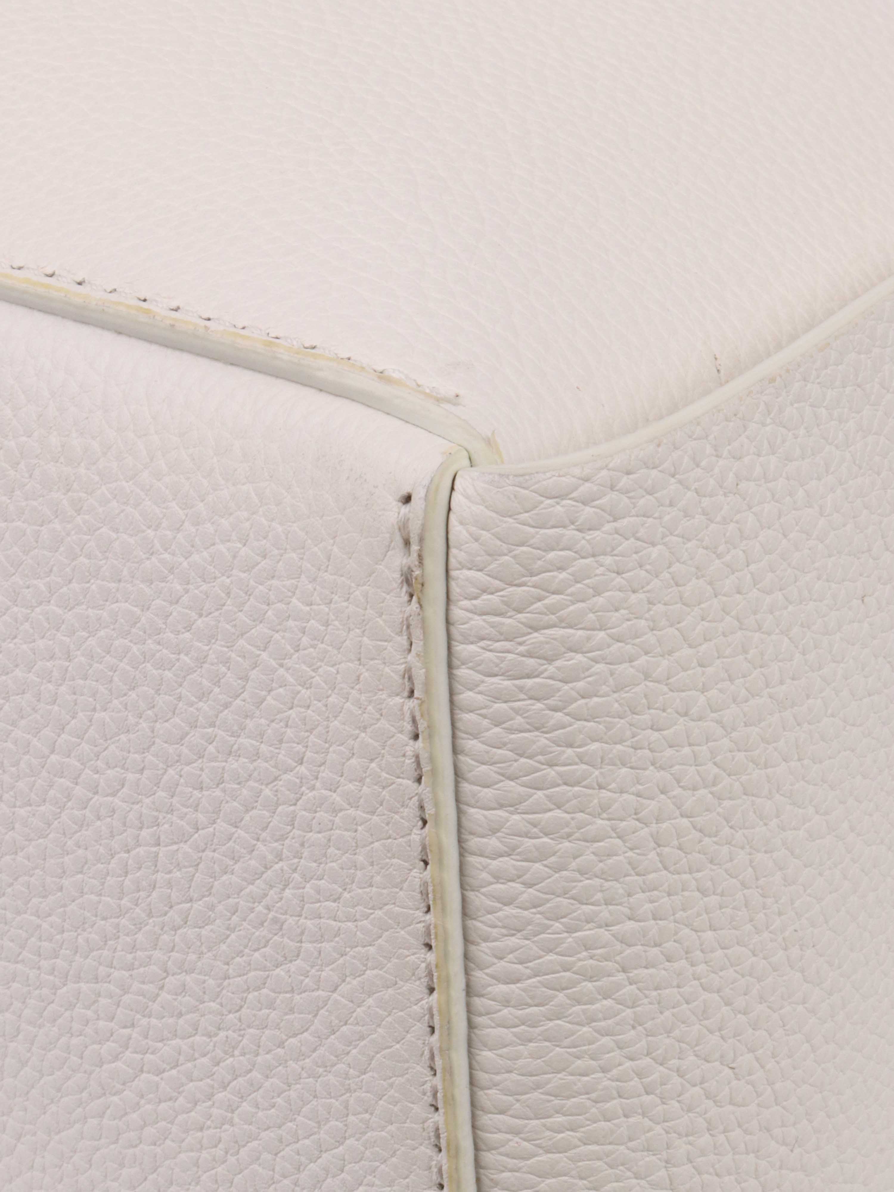 Bottega Veneta White Arco Large Leather Tote Bag.