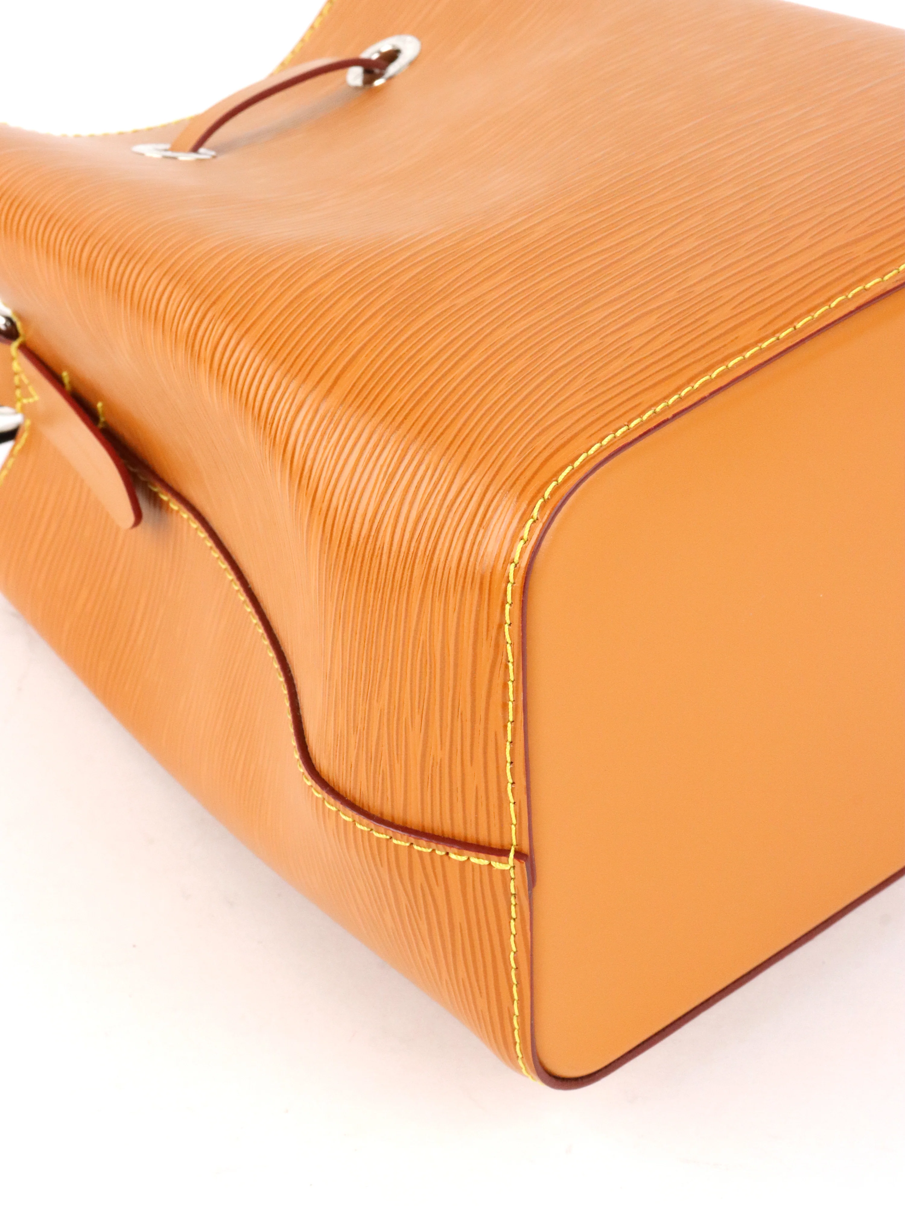 Louis Vuitton Gold Miel Néonoé BB Bag