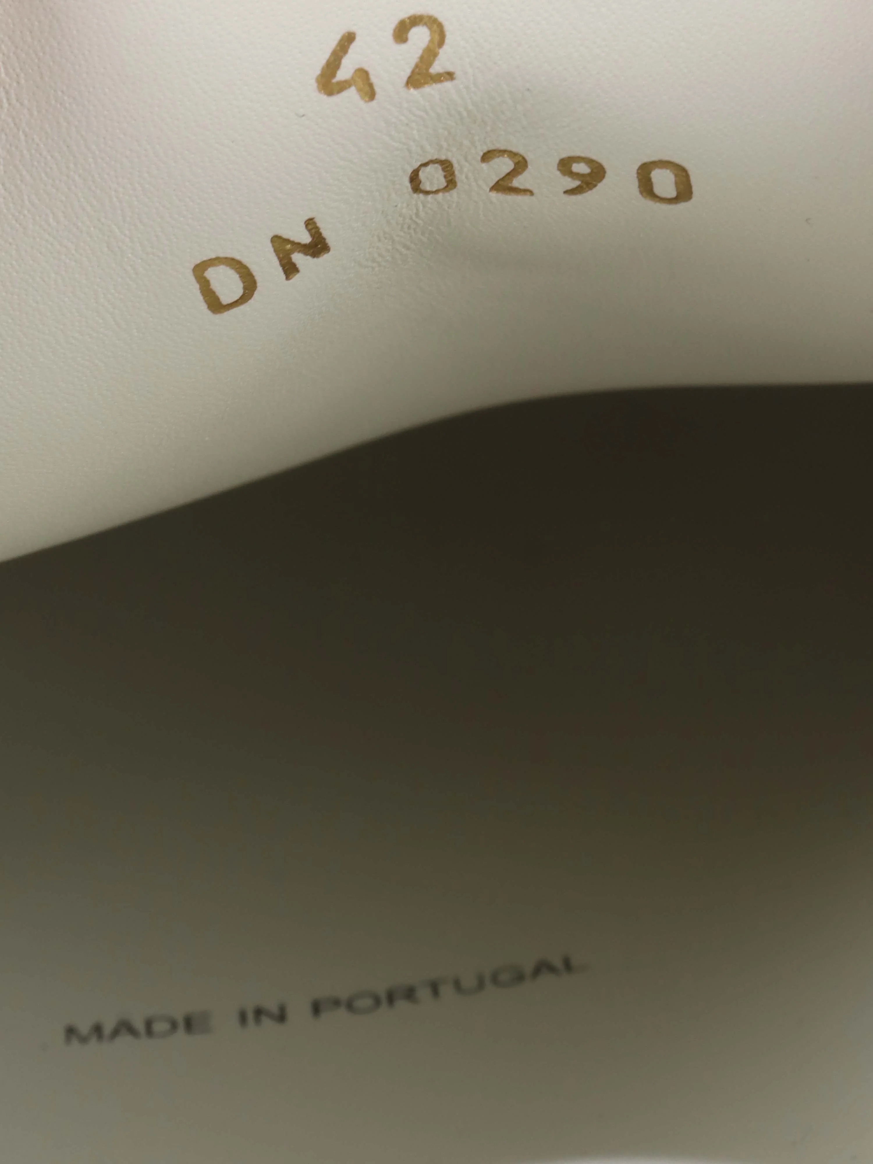 Givenchy White  Red Urban Street Low Logo Elastic Sneaker.