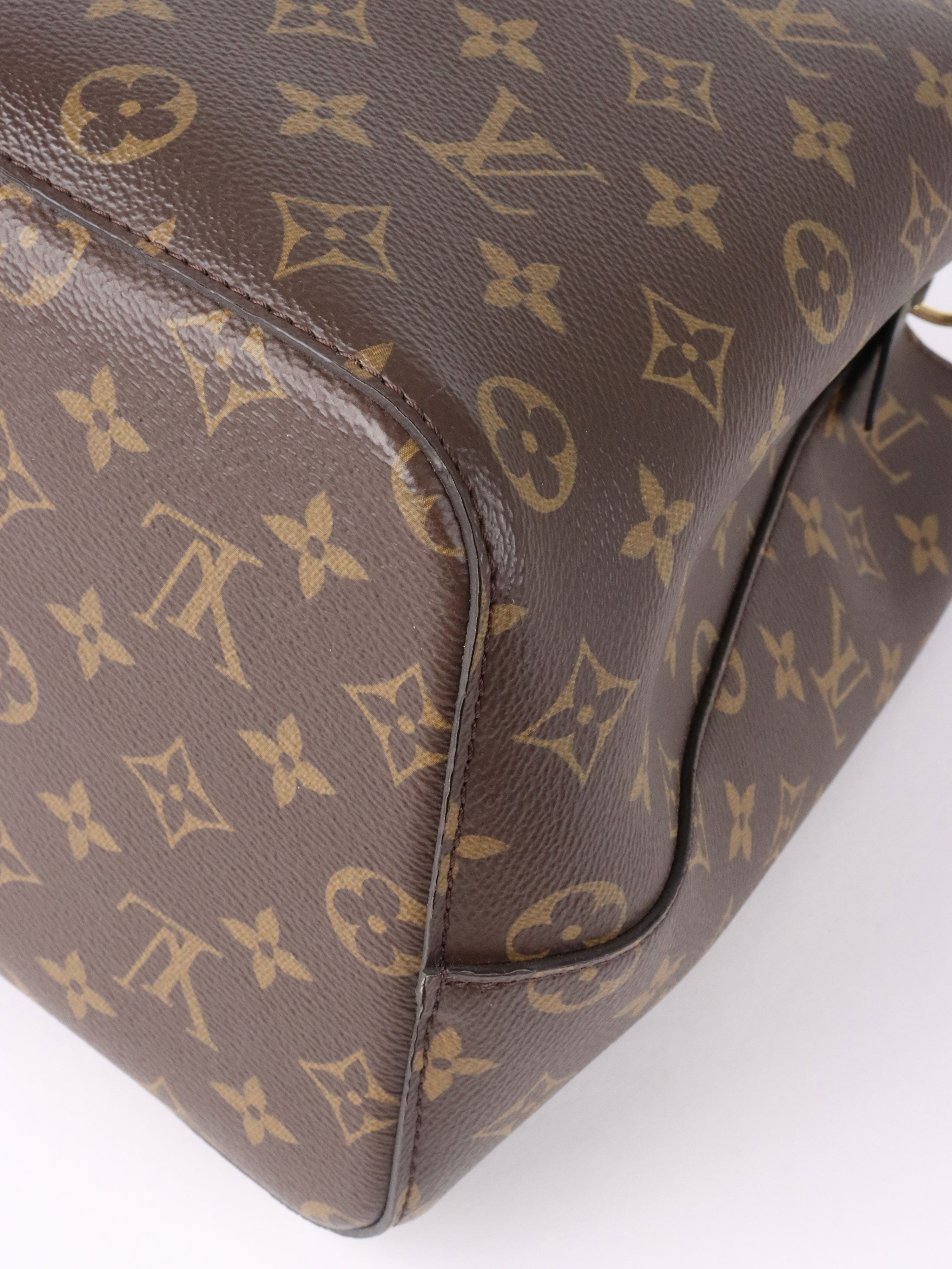 Louis Vuitton Black Monogram NéoNoé Bag