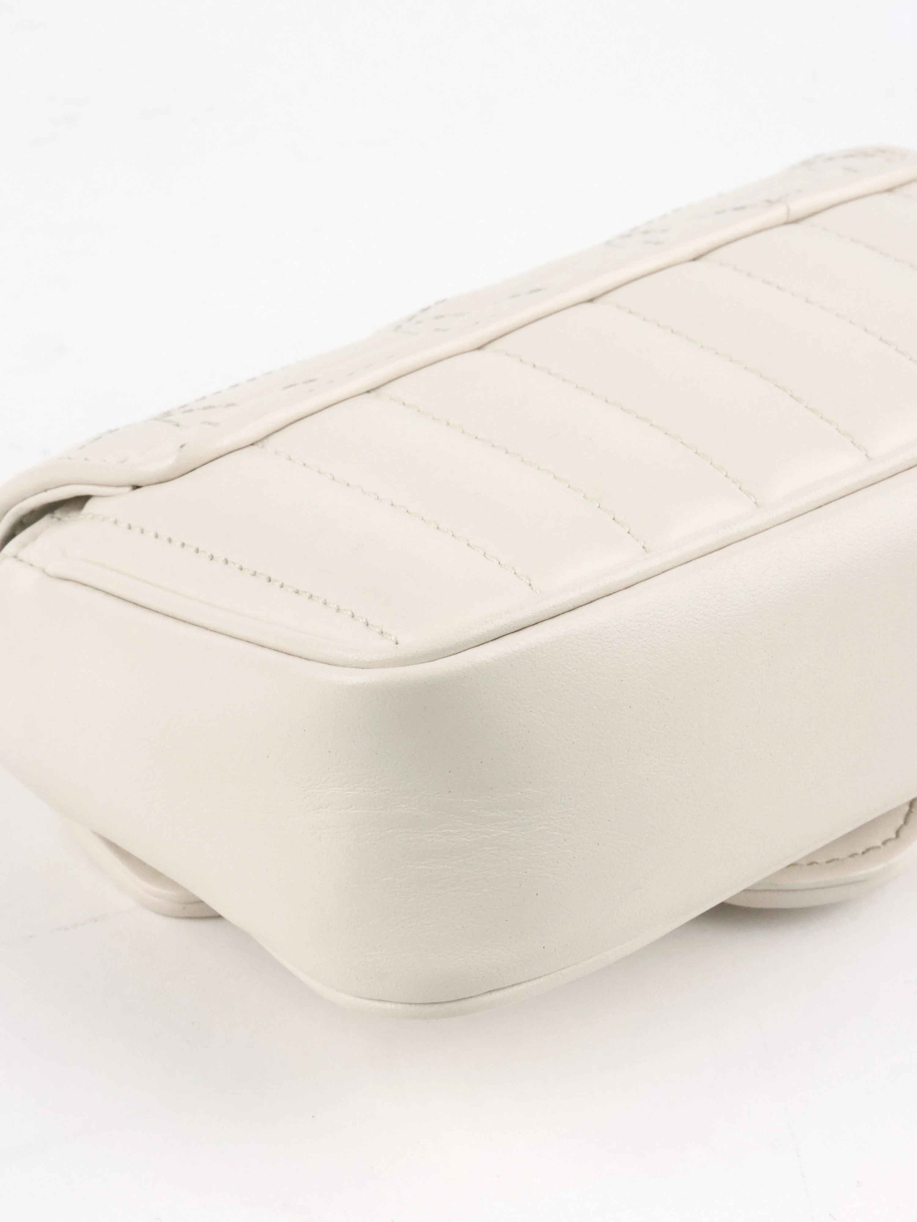 Gucci Super Mini White Chain Bag