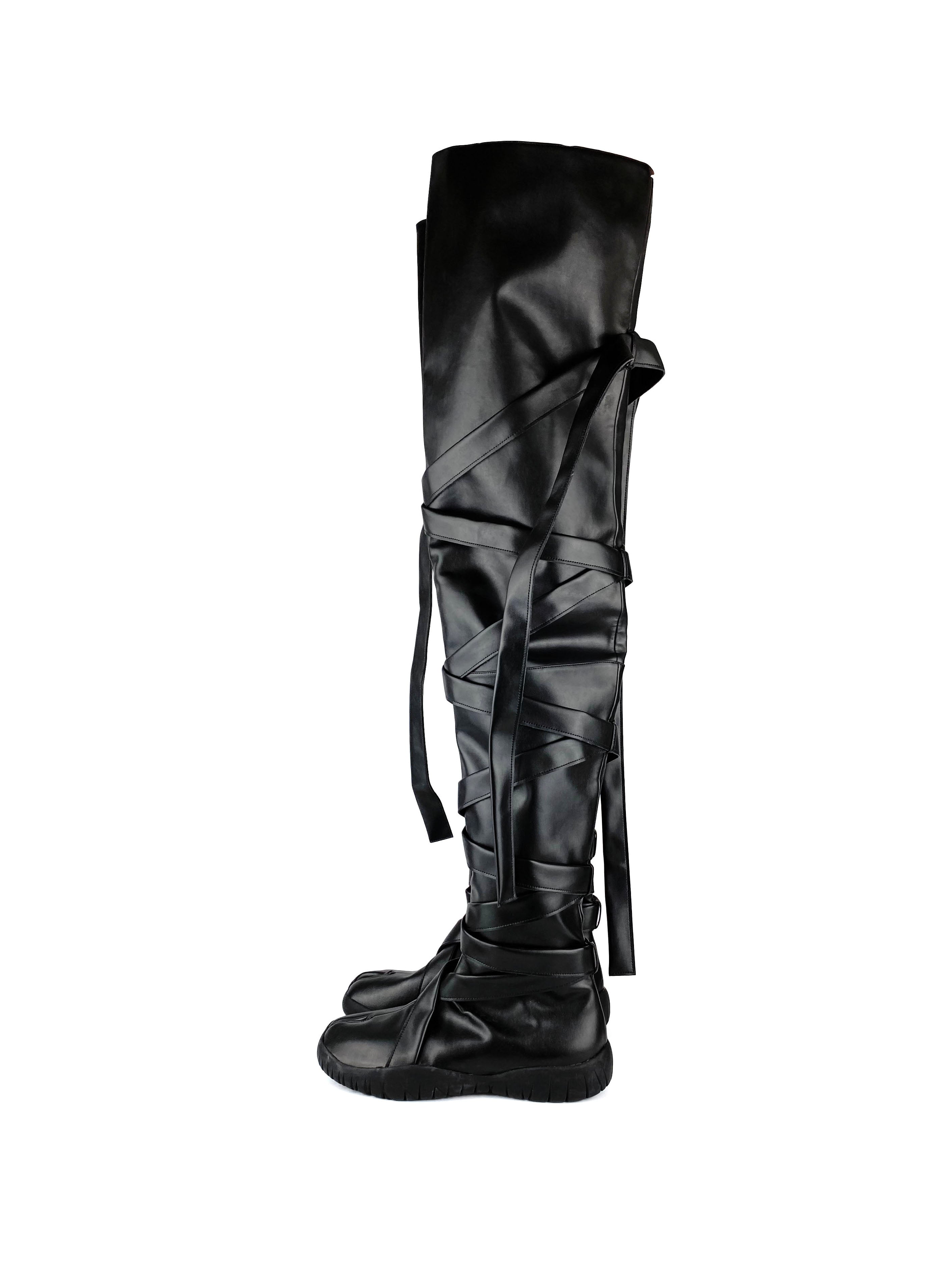 BlackTabiLowThigh-HighBoots4.jpg