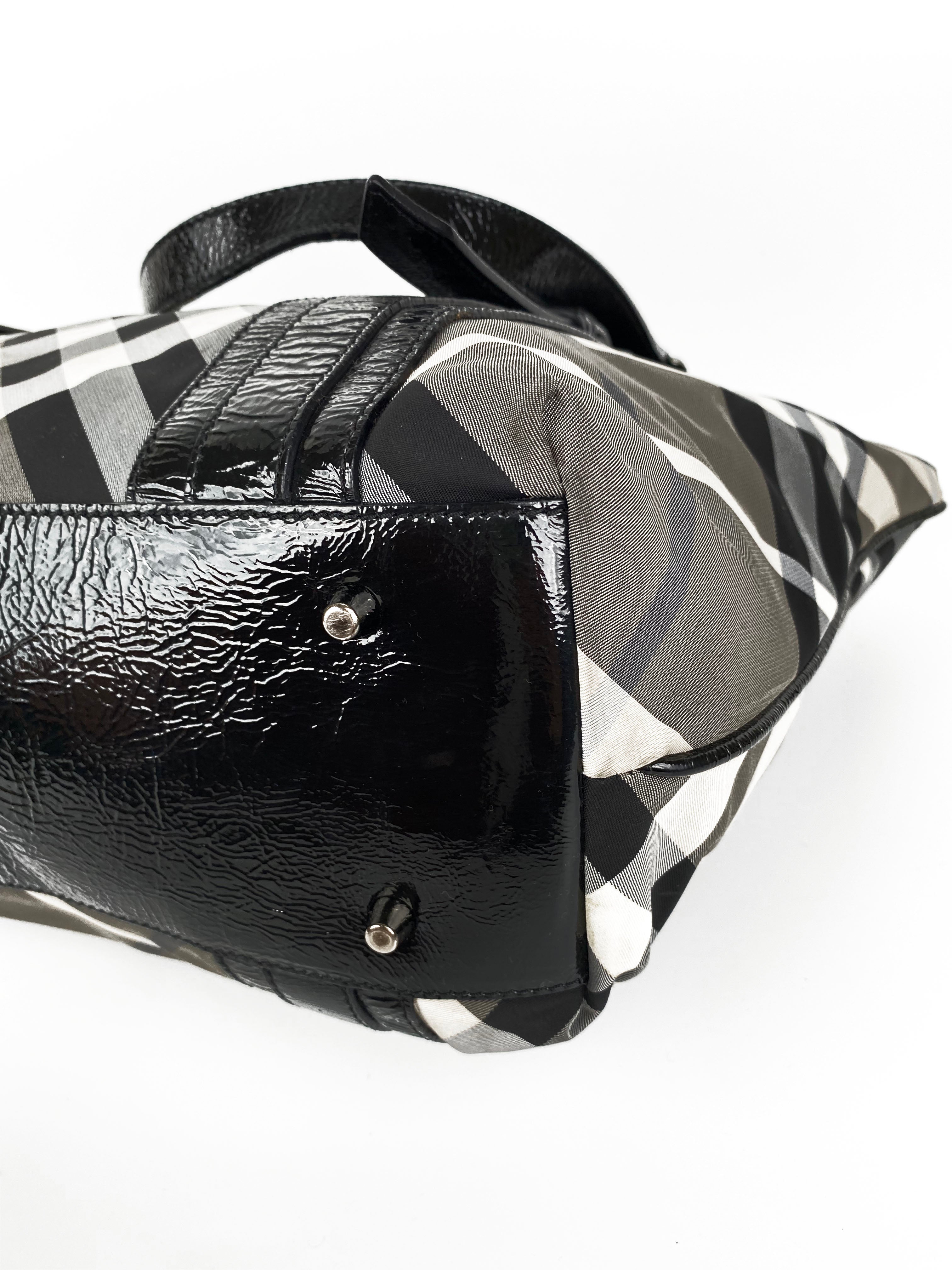 Burberry Black  White Large Grey Tote