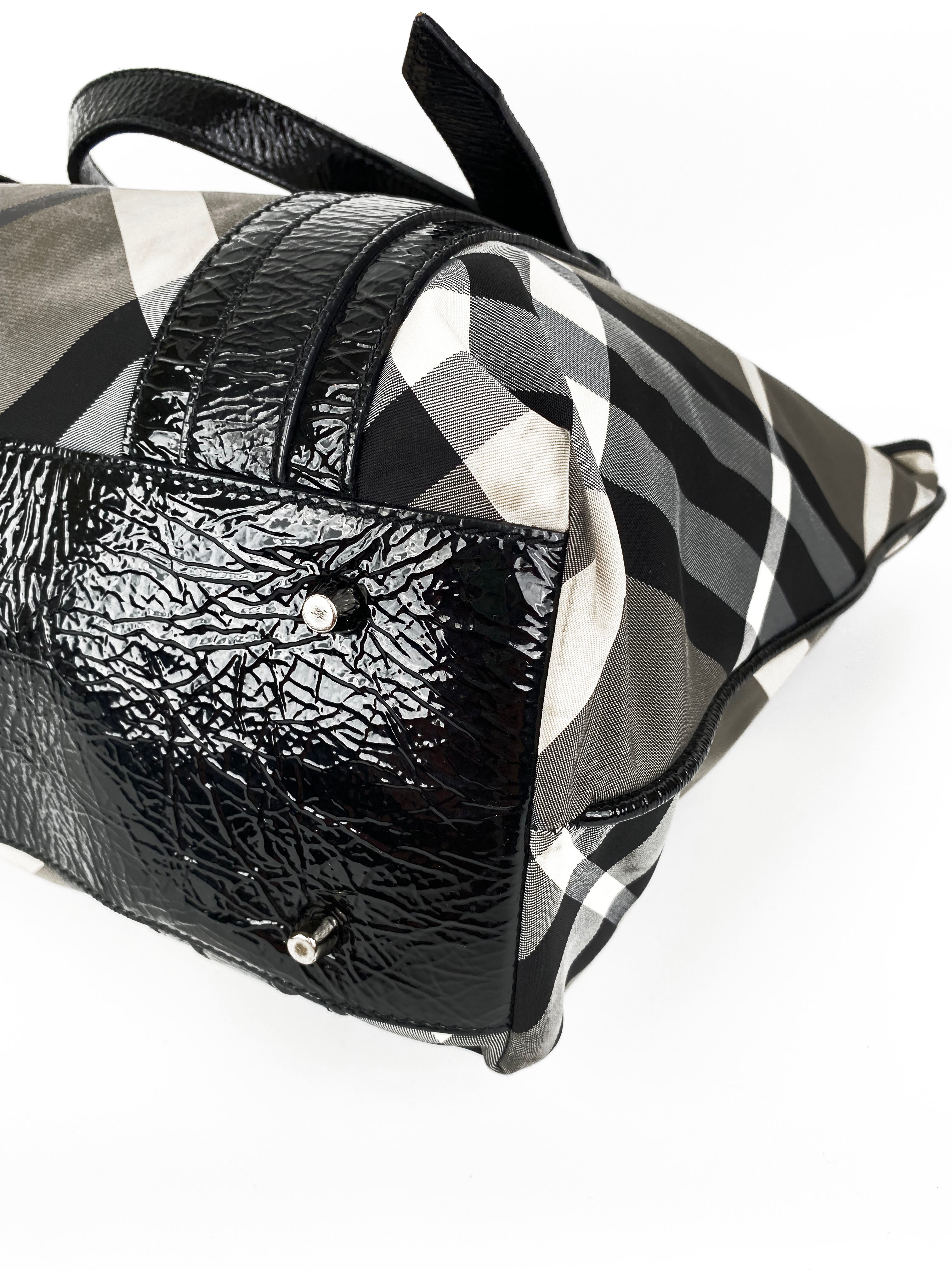 Burberry Black  White Large Grey Tote