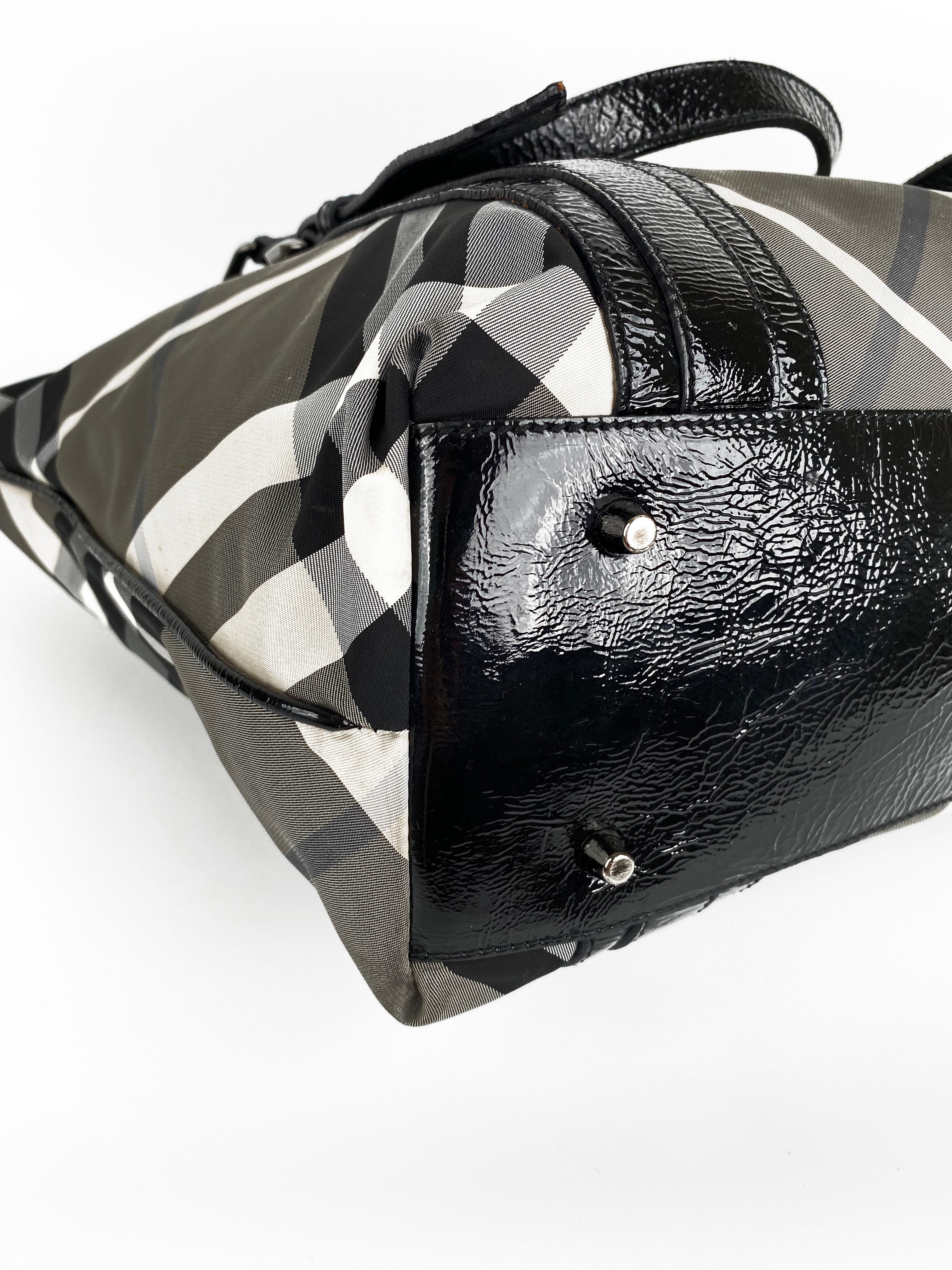 Burberry Black  White Large Grey Tote
