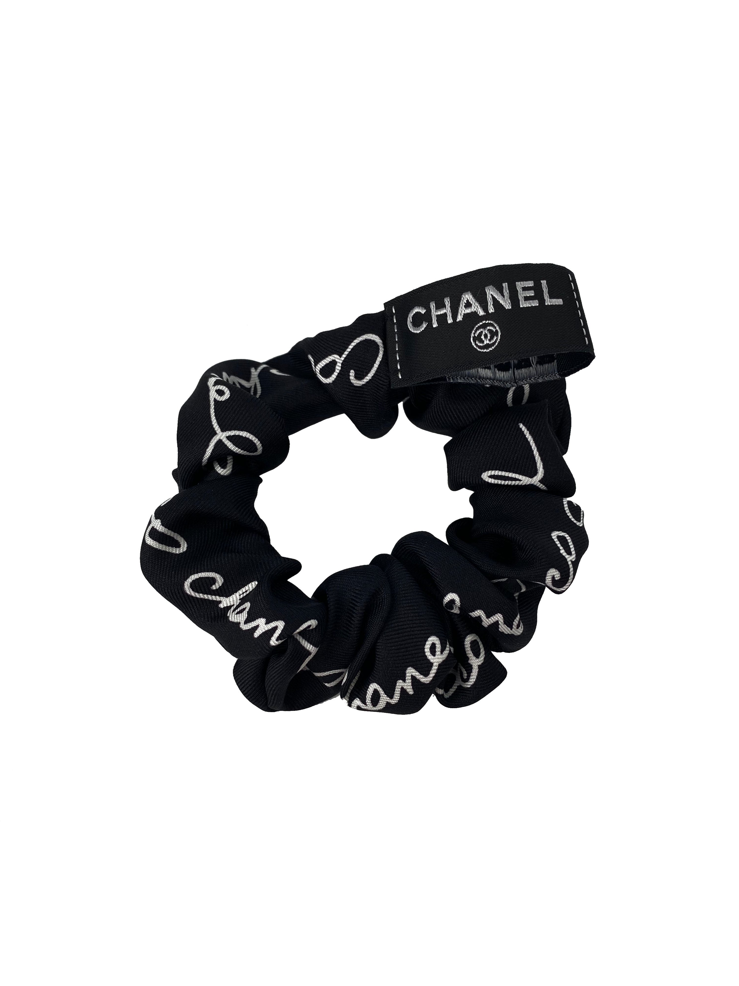 Chanel Black 
White Headscarf 
Scrunchie