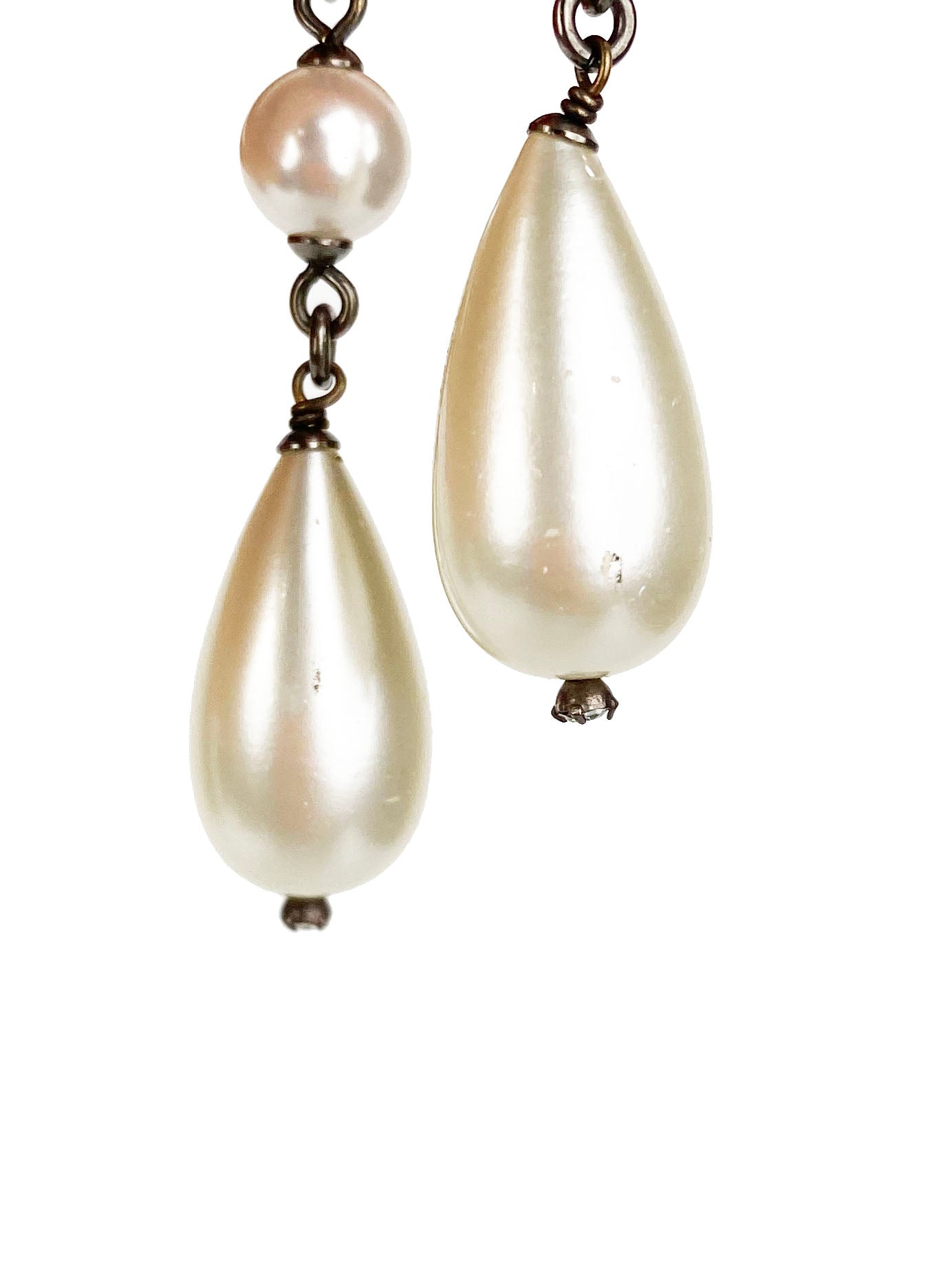 Chanel Flower 
Pearl Clip-On Drop Earrings