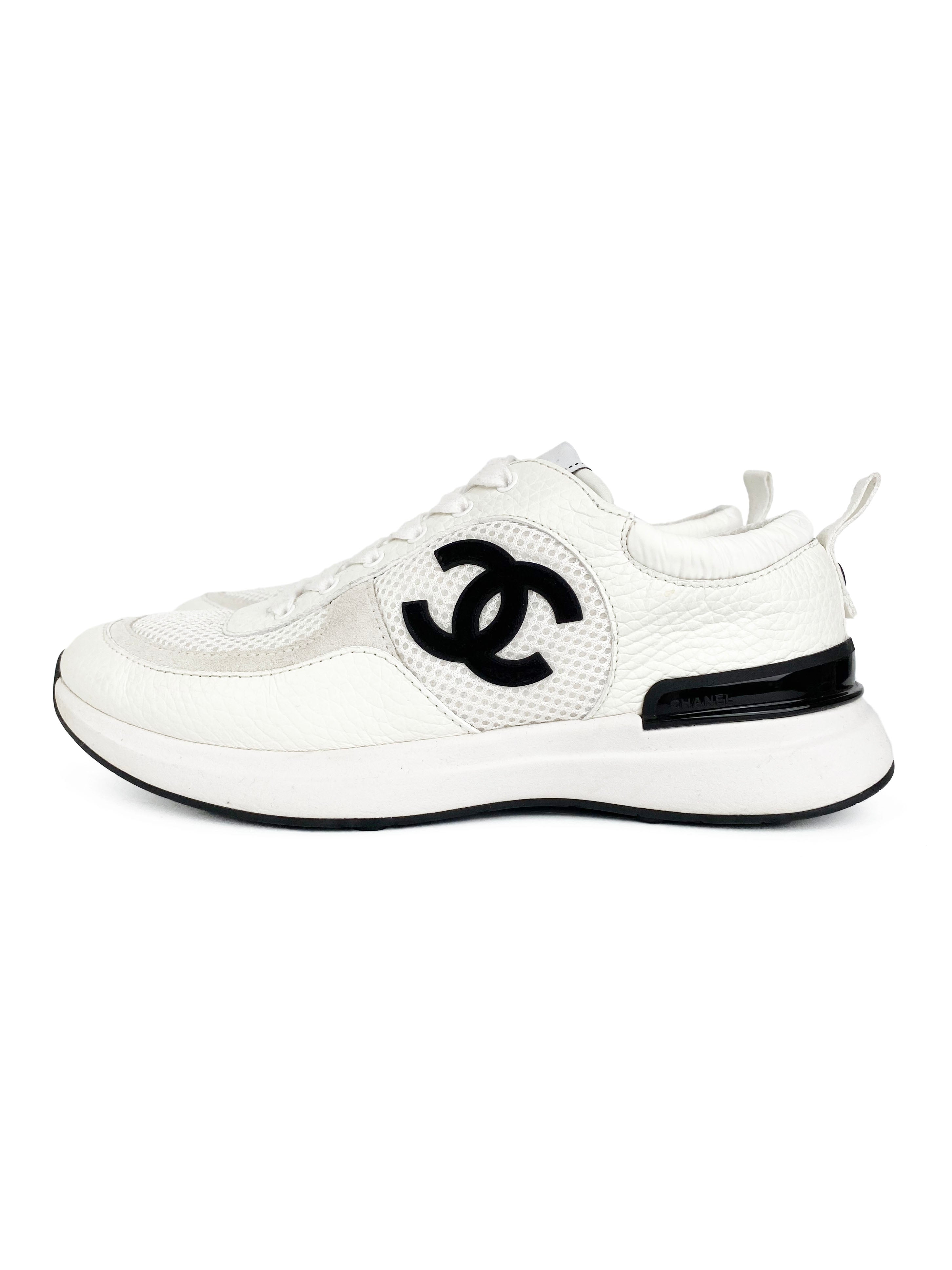 ChanelWhiteCCSneakers38.5-4.jpg