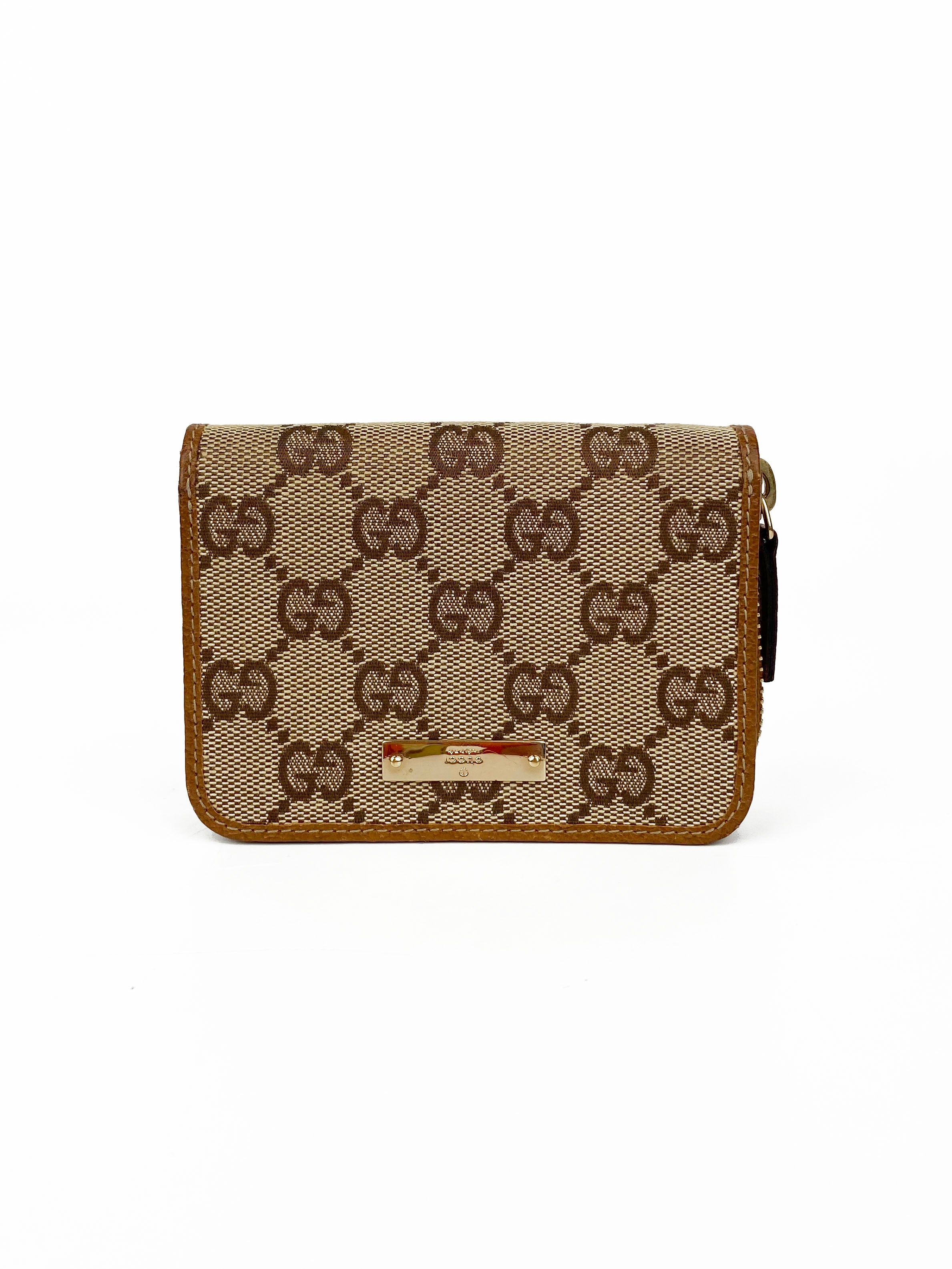 GucciMonogramZippedCardholder-1.jpg