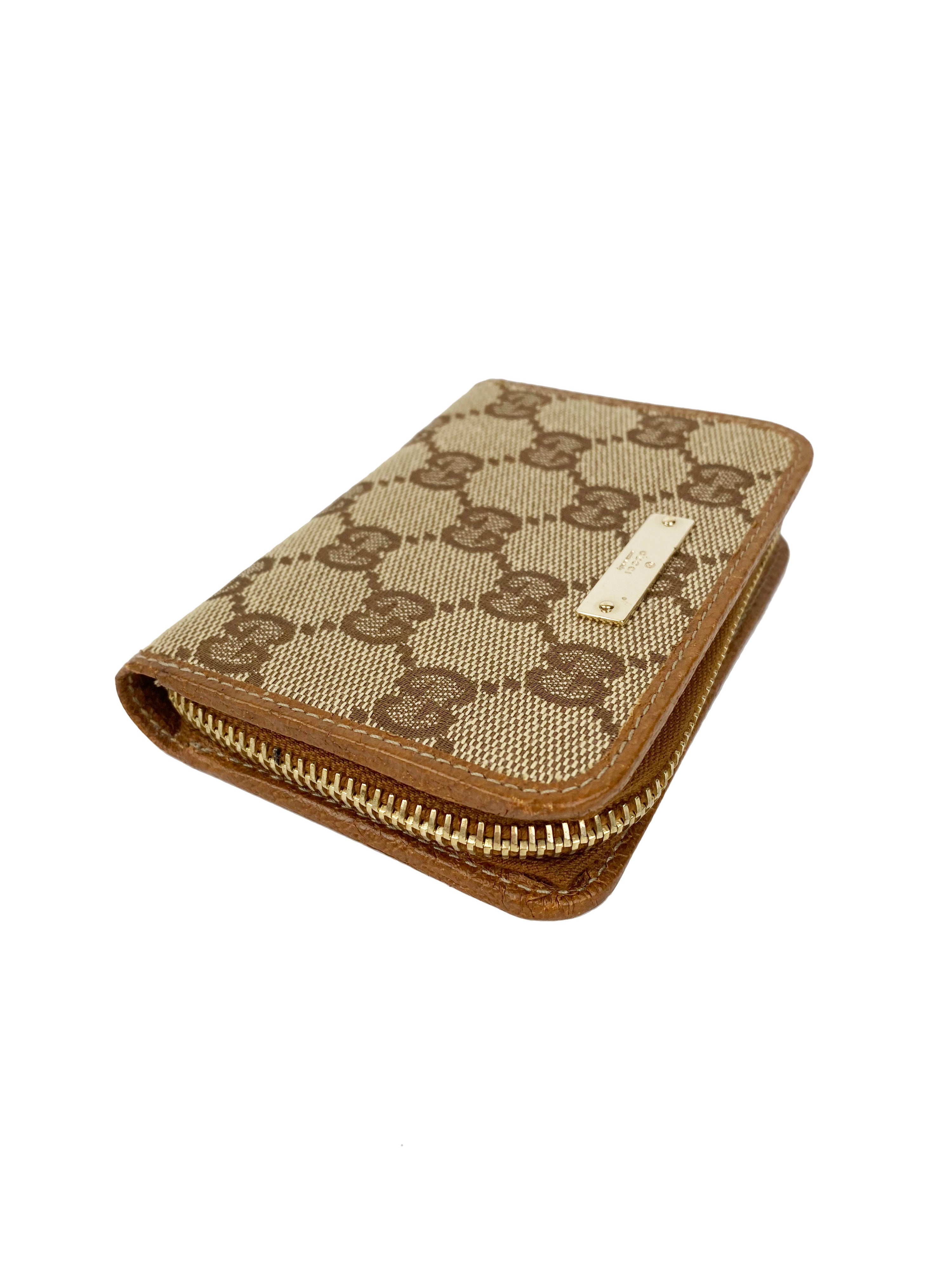 Gucci Monogram Zipped Cardholder