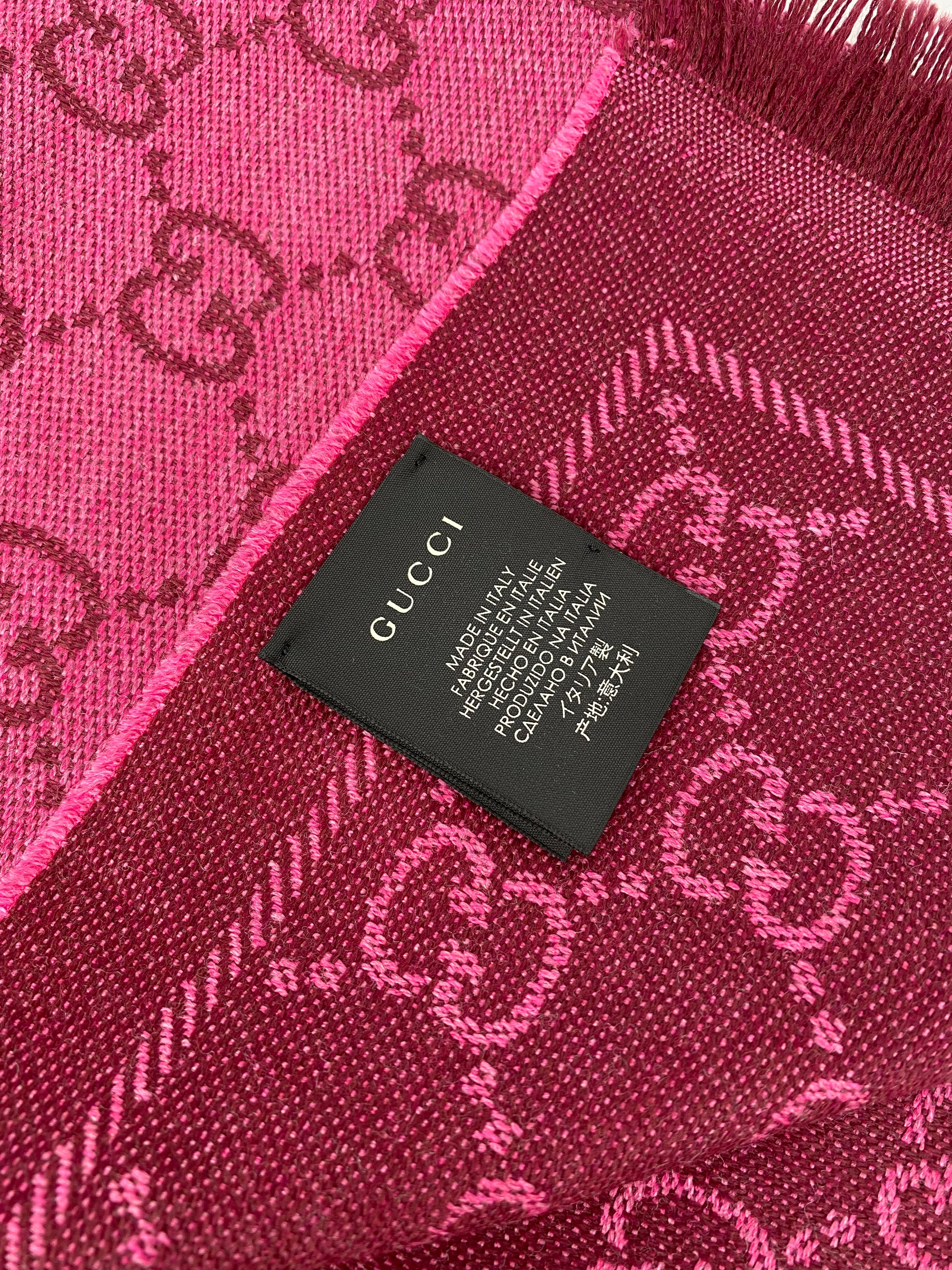 Gucci Pink GG Jacquard Knitted Scarf