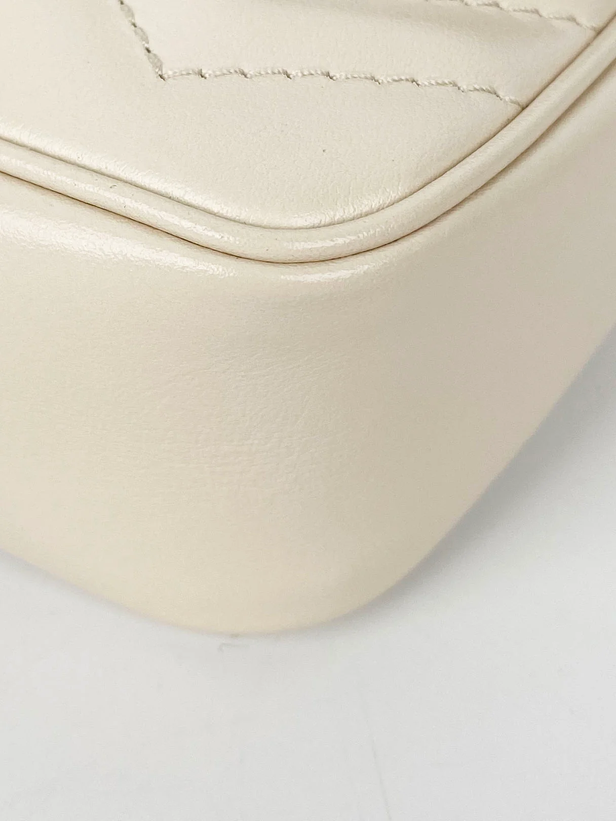 Gucci Super Mini White Marmont Bag
