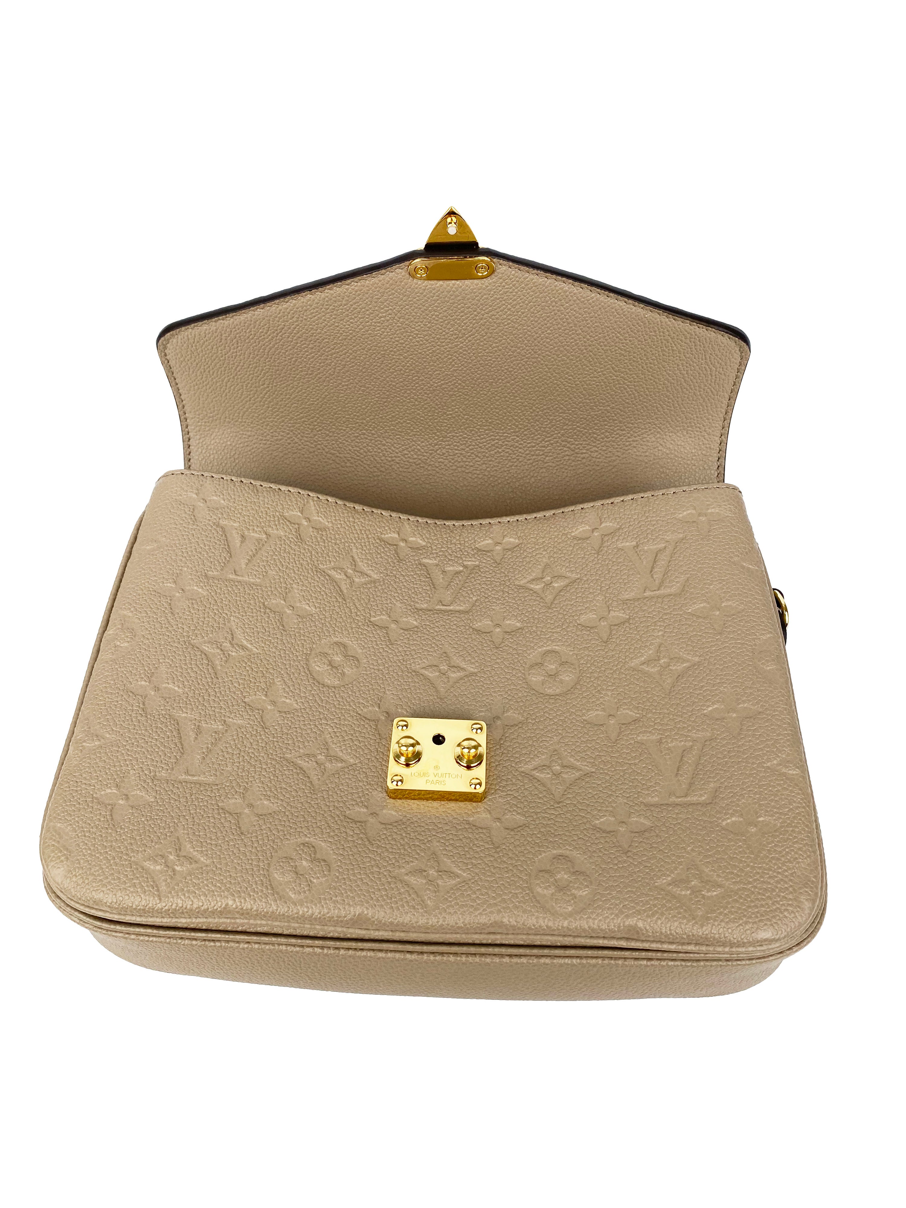 Louis Vuitton Beige Pochette Metis Bag