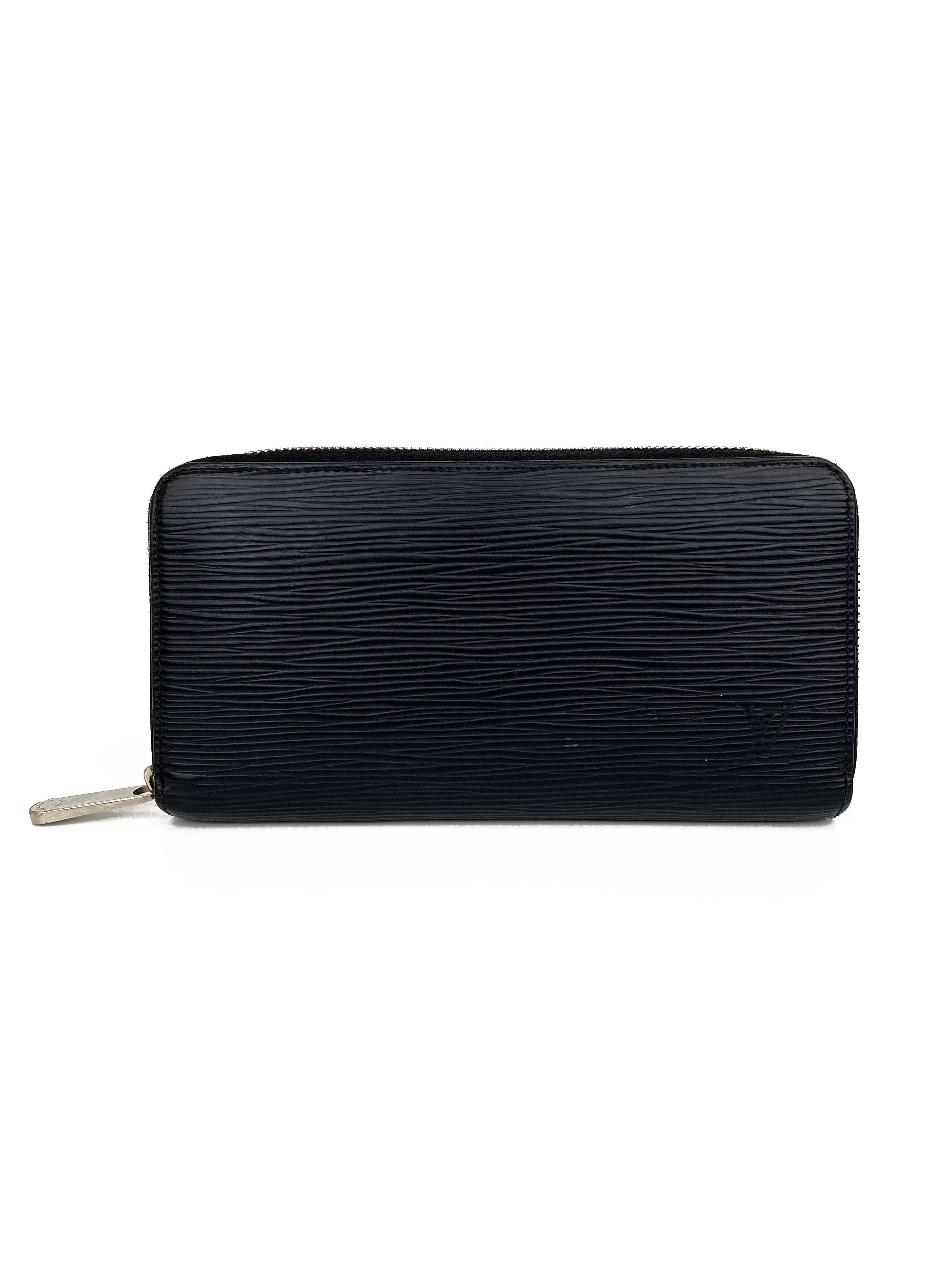 LouisVuittonBlackZippedEpiWallet-1.jpg