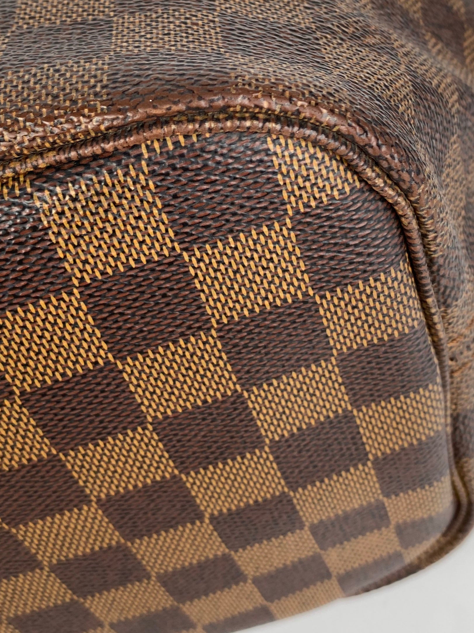 Louis Vuitton Damier Ebene Neverfull MM