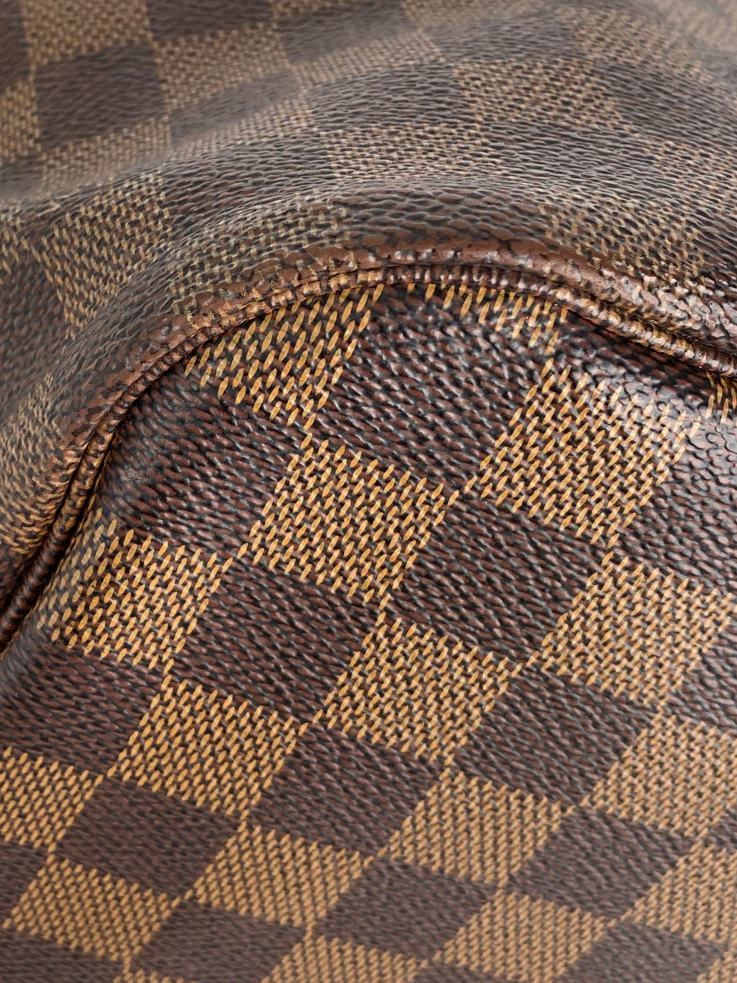 Louis Vuitton Damier Ebene Neverfull MM