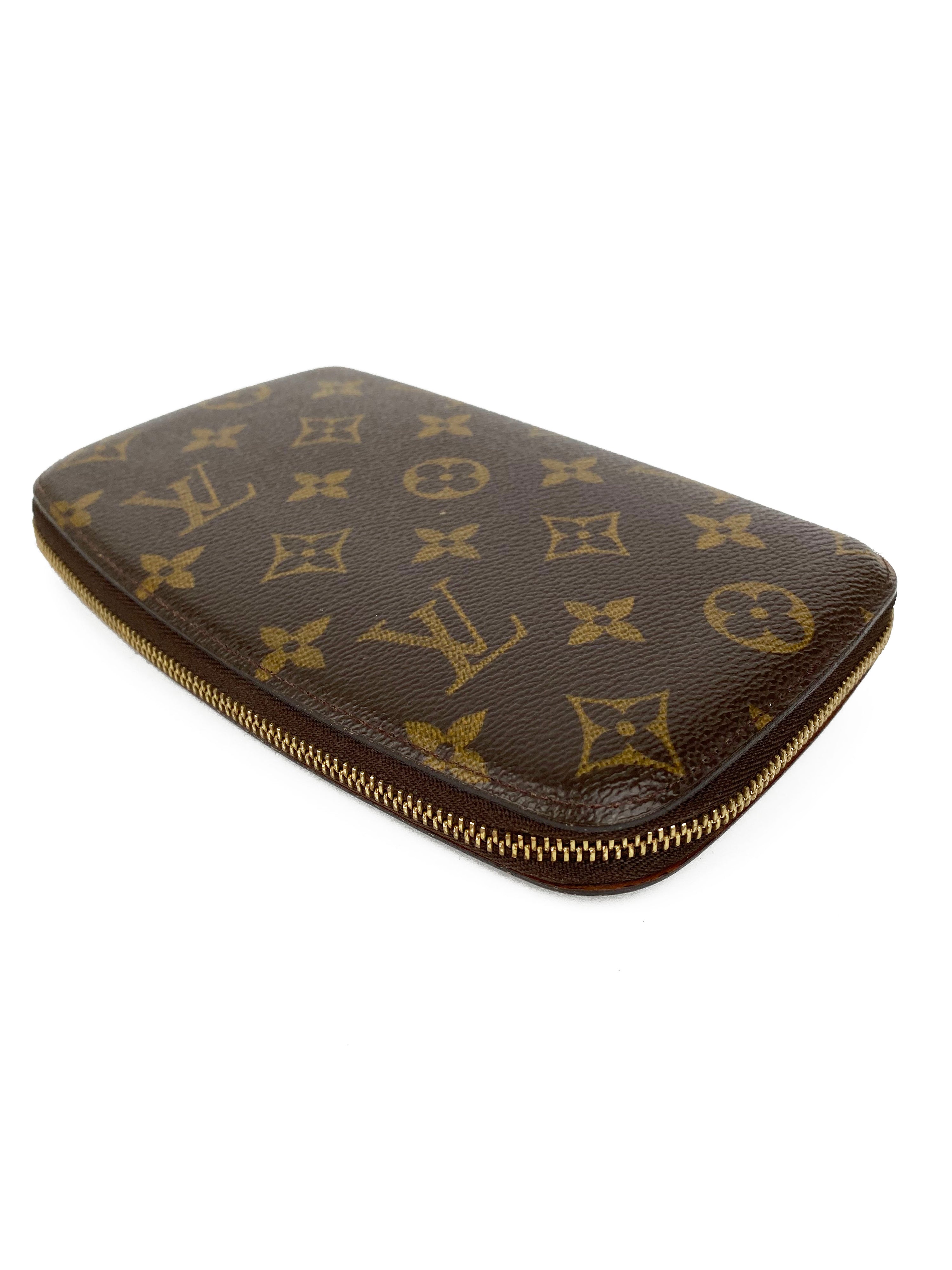 Louis Vuitton Monogram Agenda Wallet