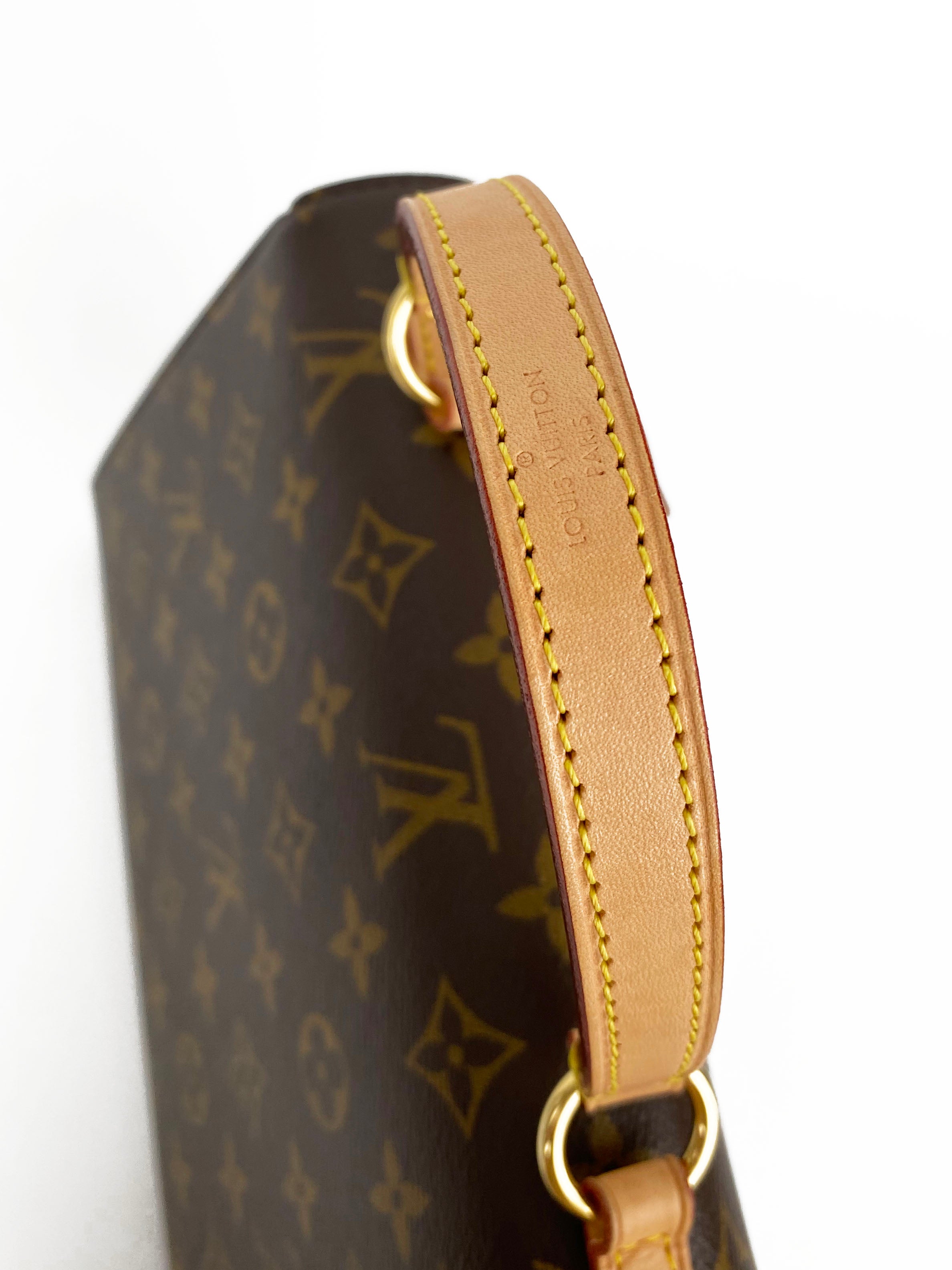 Louis Vuitton Monogram Cluny BB Bag