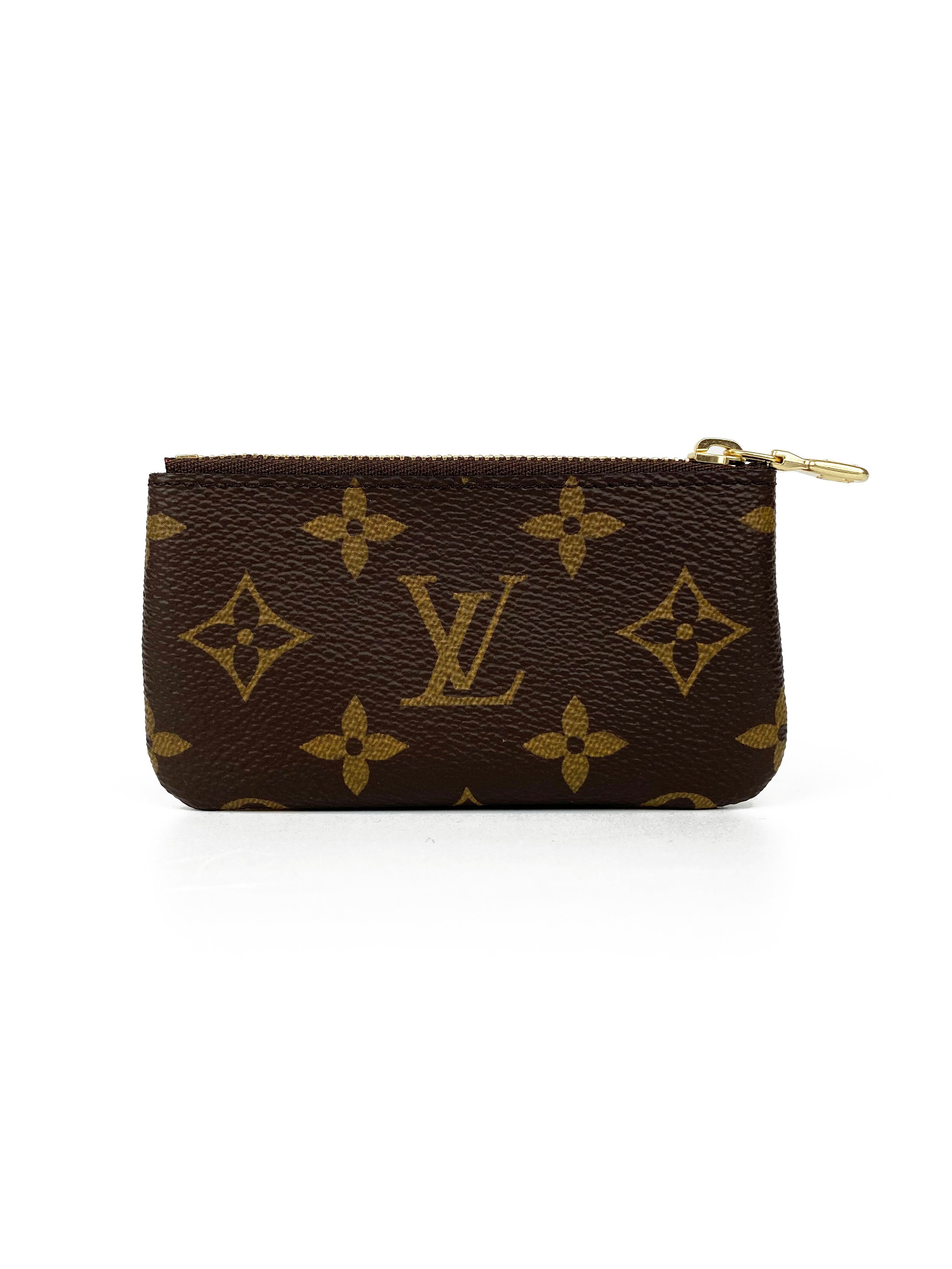 LouisVuittonMonogramKeyPouch-9.jpg