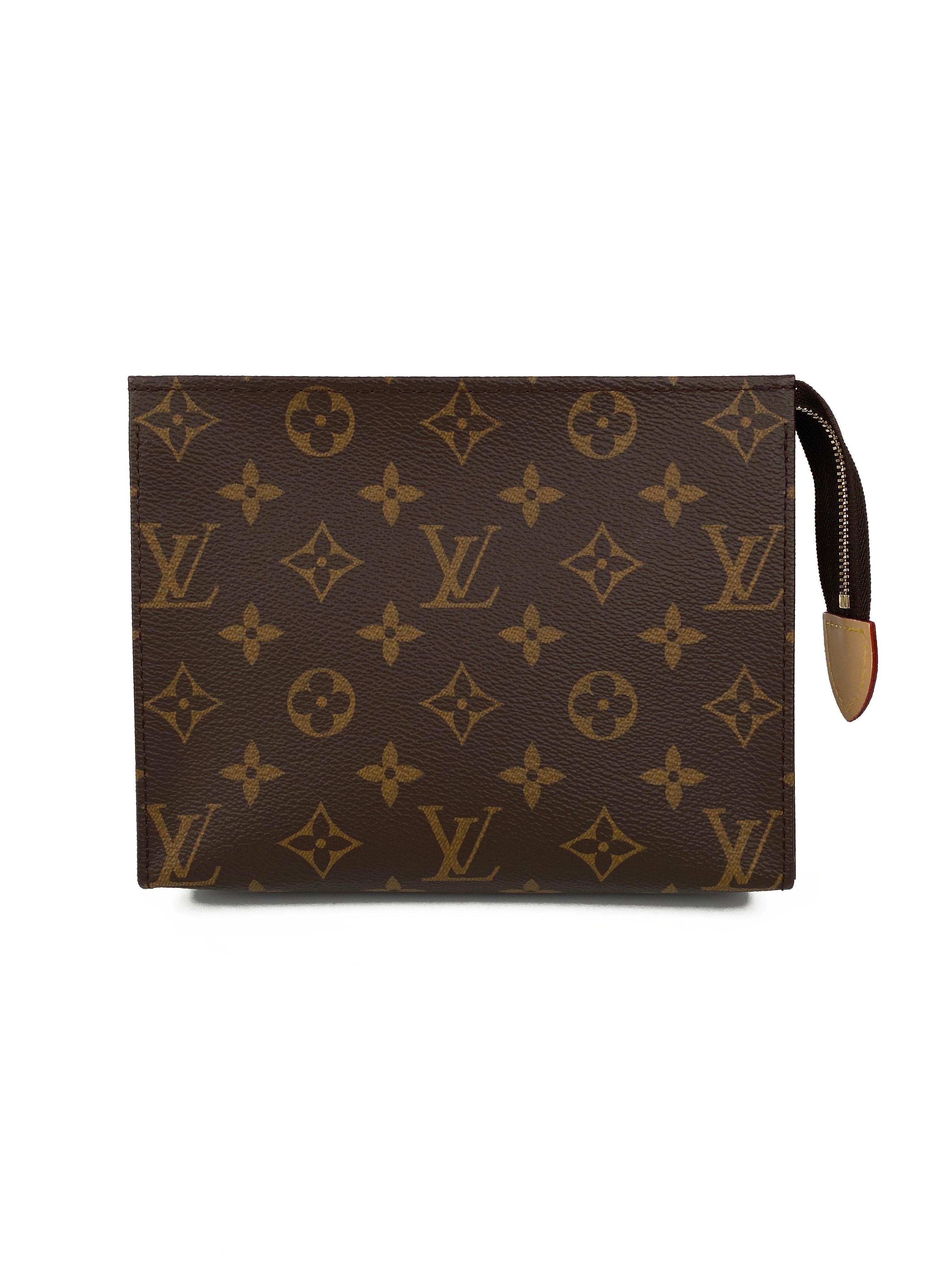 LouisVuittonMonogramToiletryPouch19-1.jpg