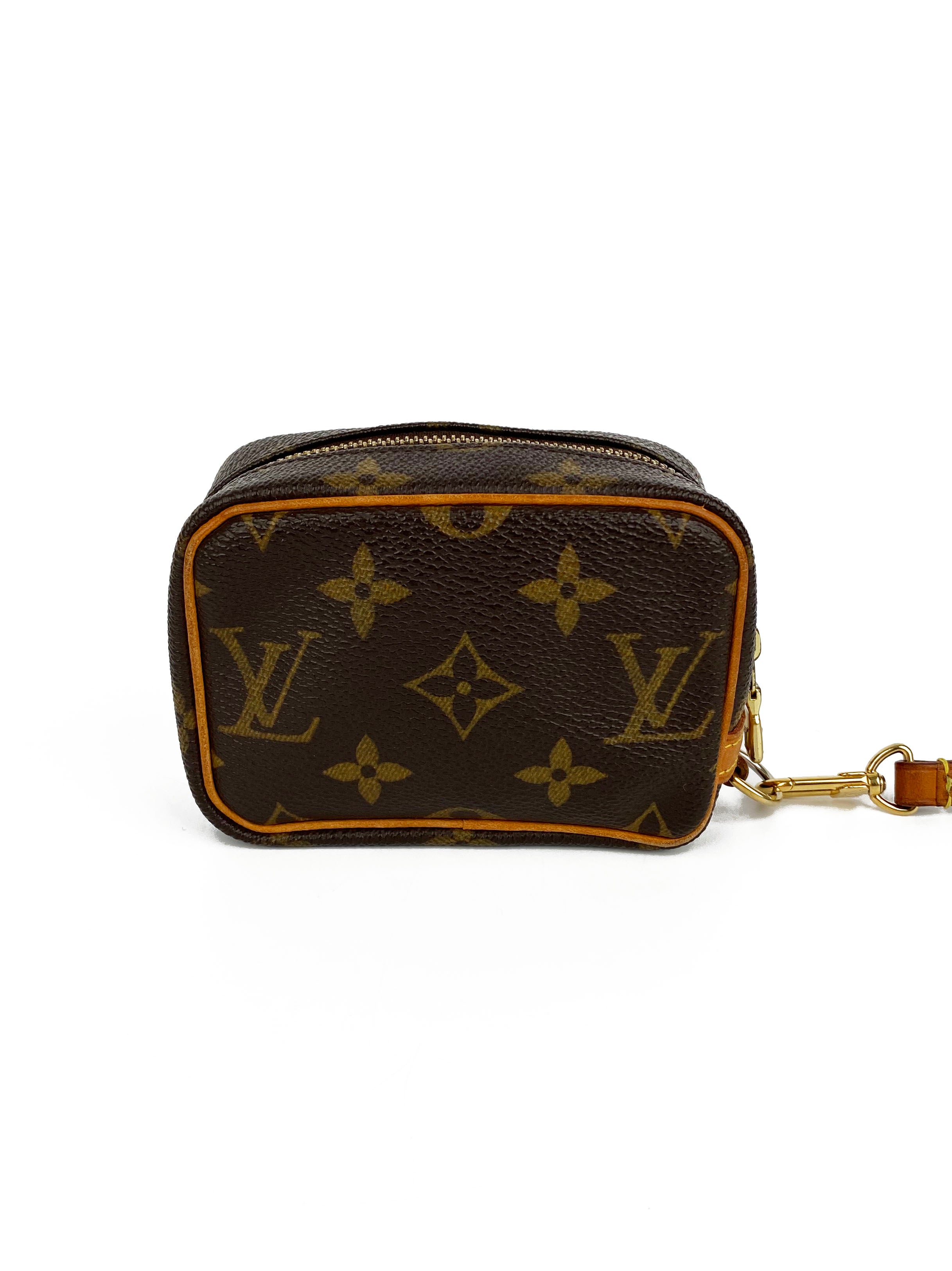 Louis Vuitton Monogram Wapity Coin Pouch