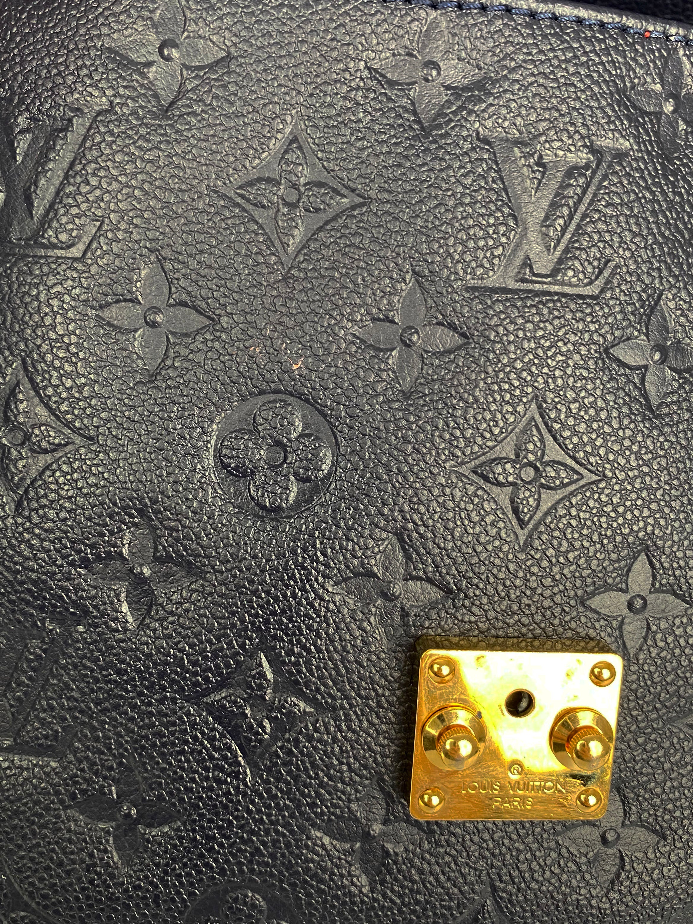 Louis Vuitton Navy Pochette Metis Bag