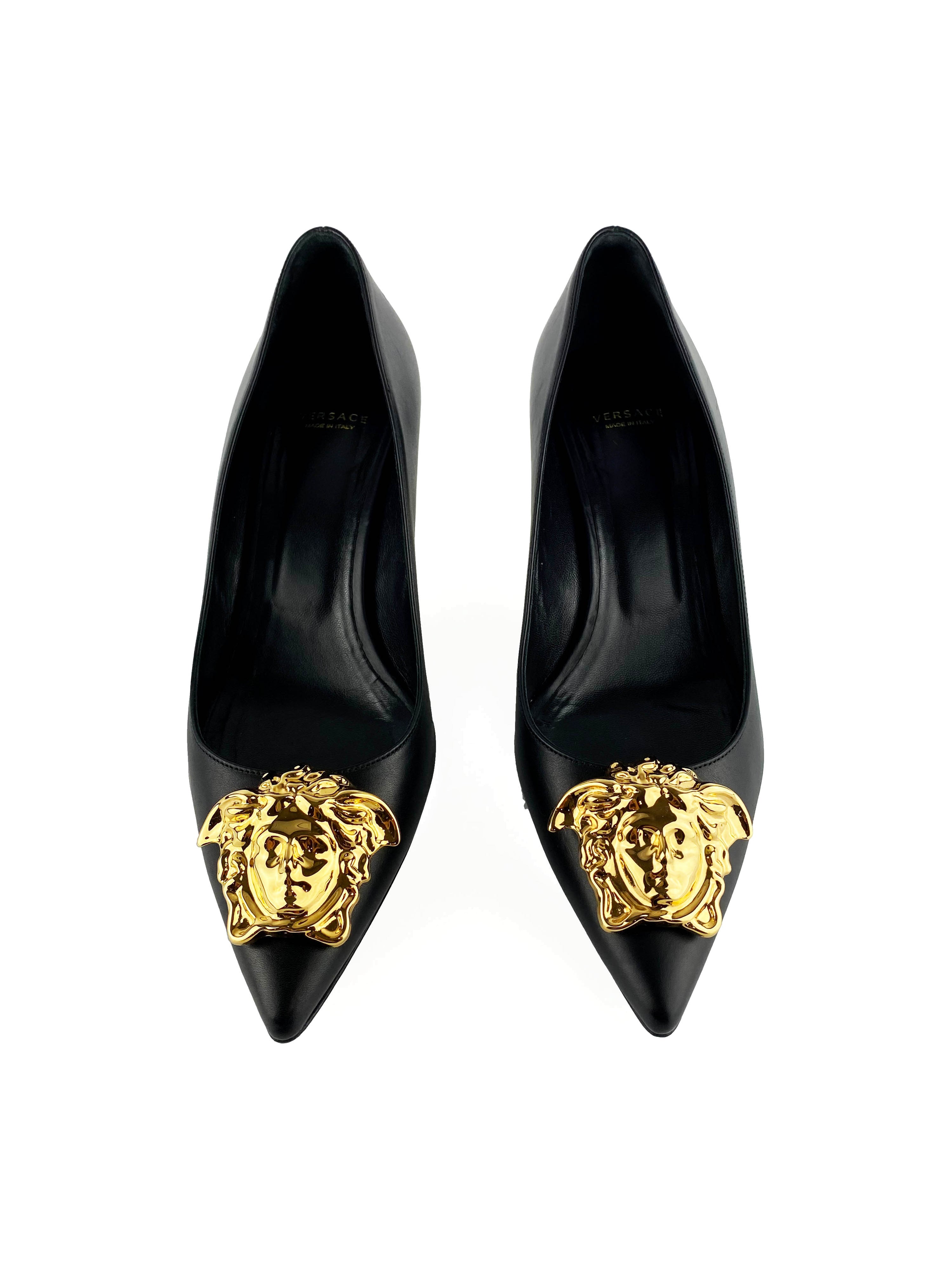 Versace Black 
Gold Medusa Head Kitten Heels 39