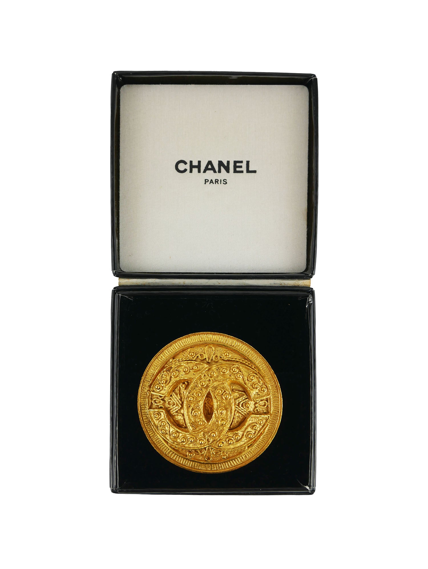 chanel-brooch-1.jpg