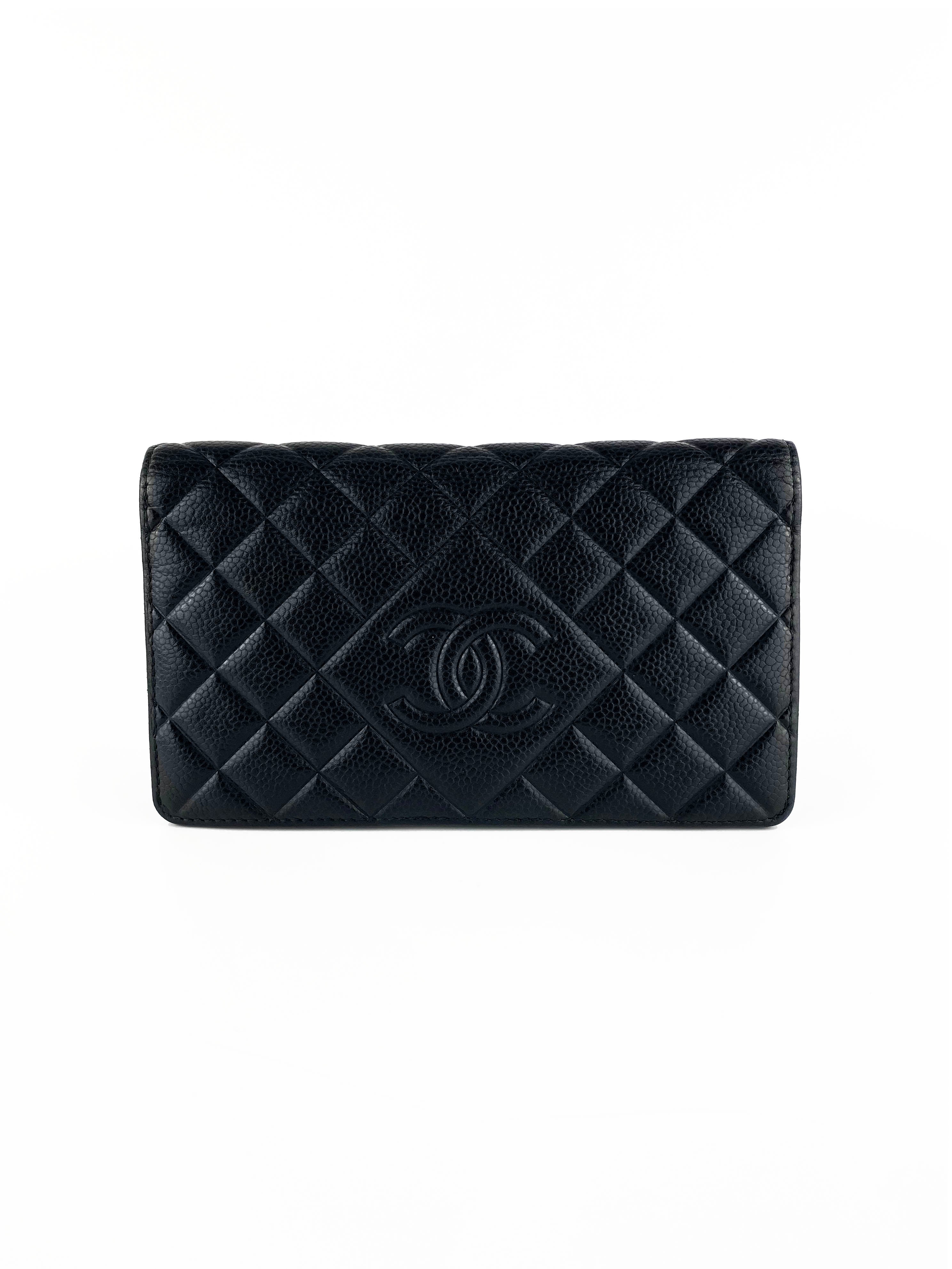 chanel-cc-logo-wallet-6.jpg